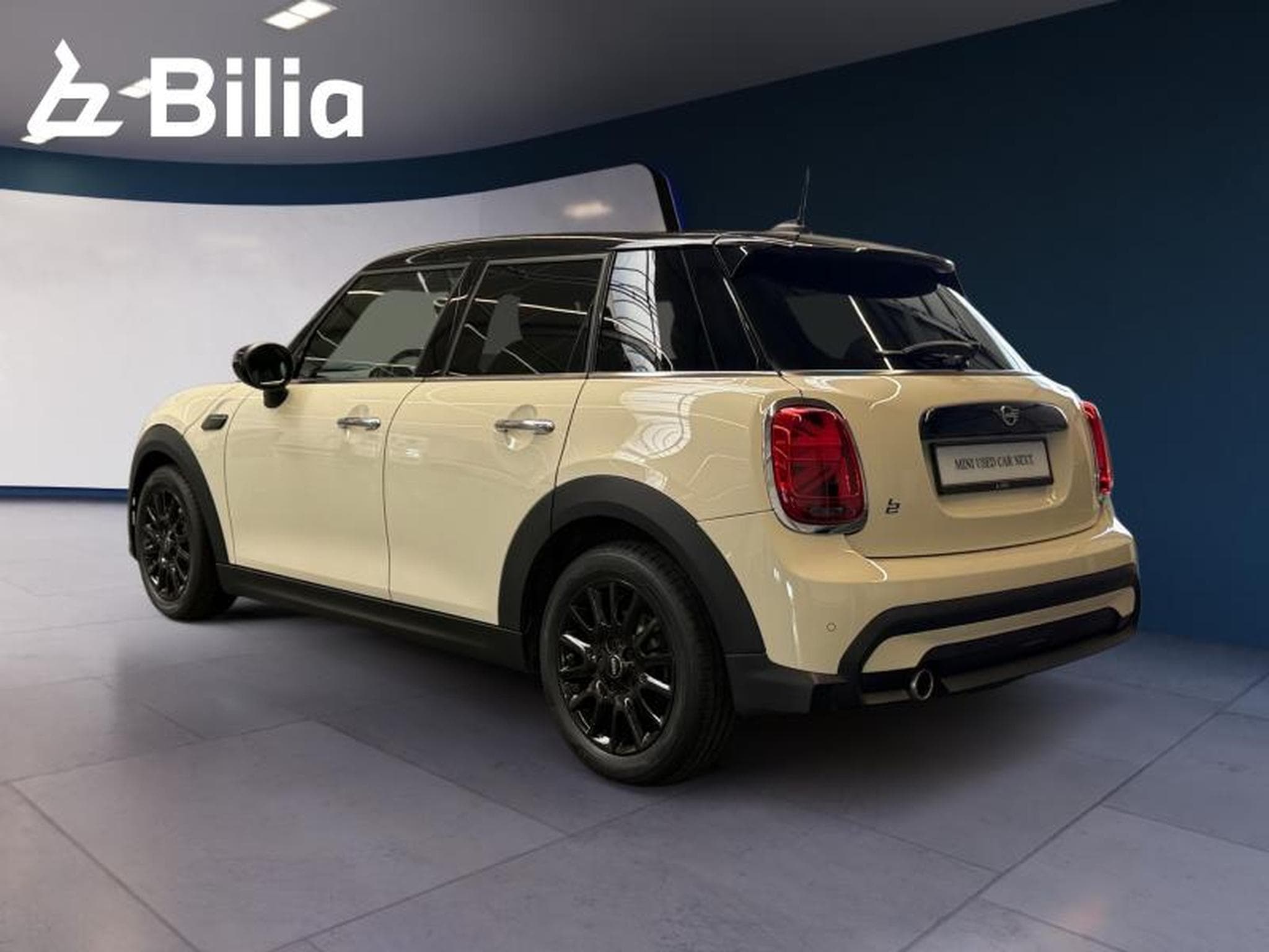 MINI Cooper Cooper Hatch 5 portes (2022) - Photo 6