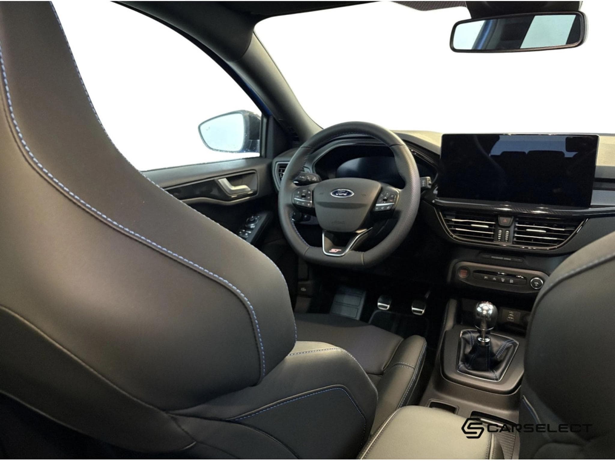 Ford Focus 2.3 EcoBoost S (2024) - Photo 6