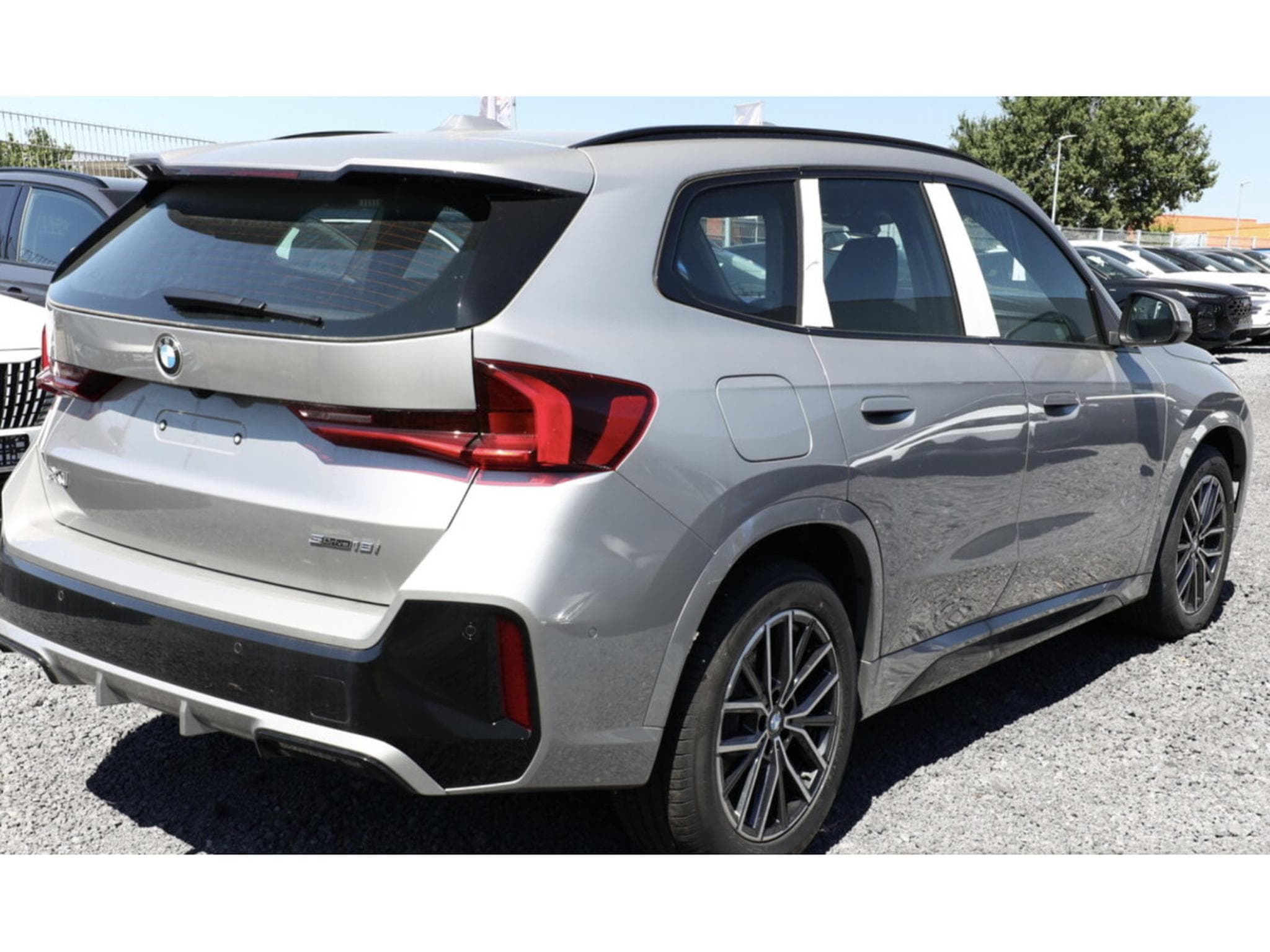 BMW X1 sDrive18i Aut. M Sportpaket (2025) - Photo 3