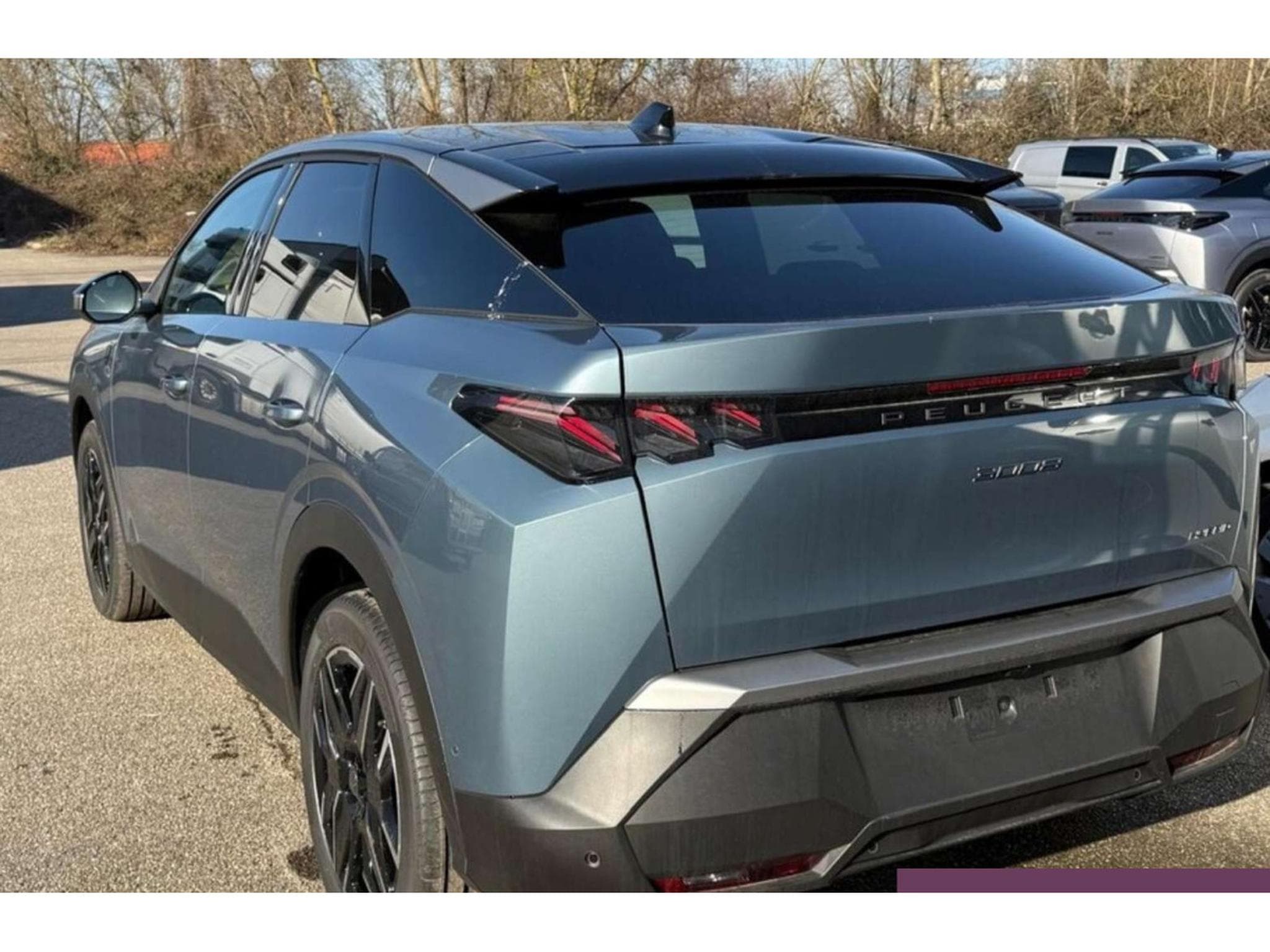 Peugeot 3008 Hybrid 145 e-DSC6 GT (2025) - Photo 5