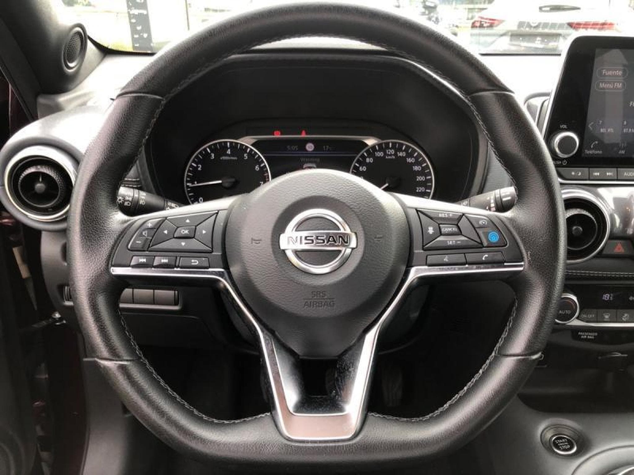 Nissan Juke N-Design (2022) - Photo 20