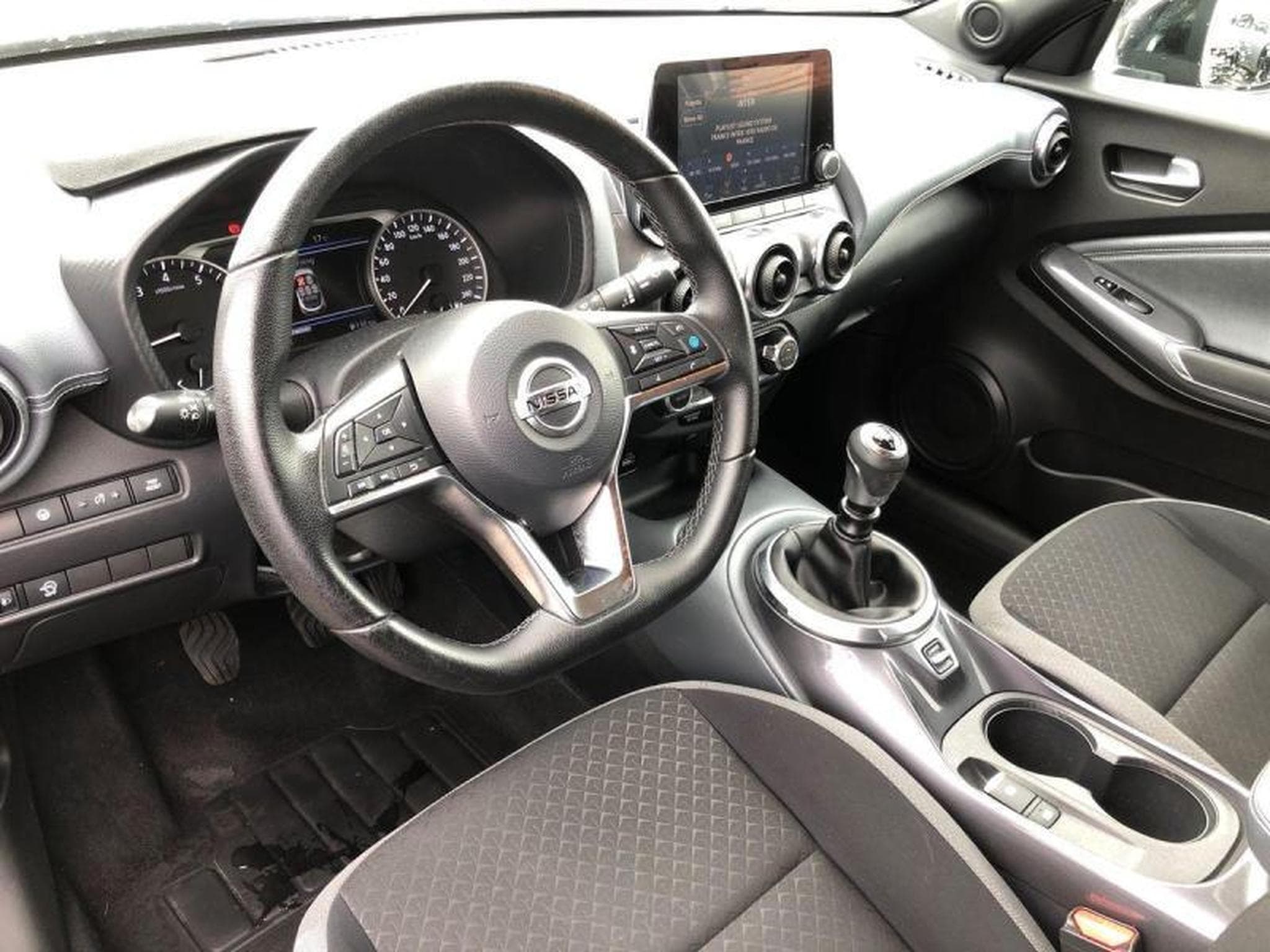 Nissan Juke N-Design (2022) - Photo 7