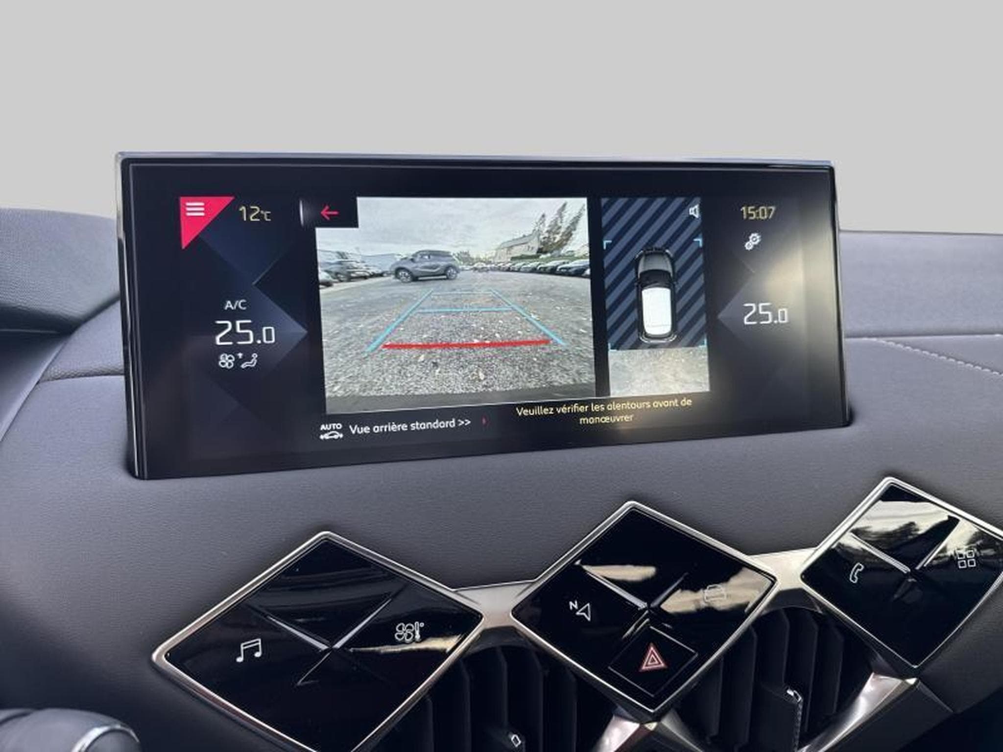 DS Automobiles DS3 Faubourg EAT8 (2022) - Photo 17
