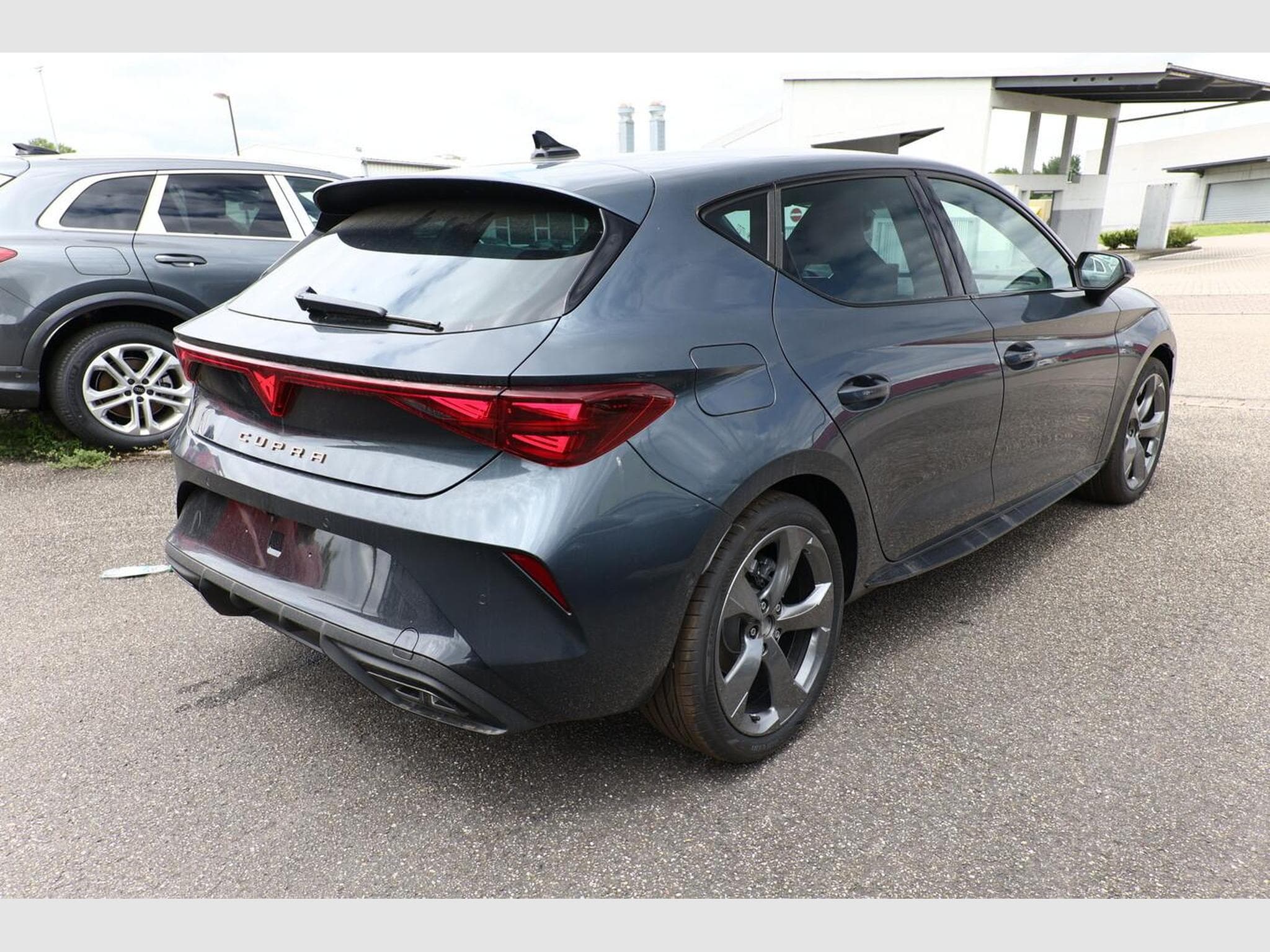Cupra Leon DSG IntelliD Nav (2026) - Photo 3