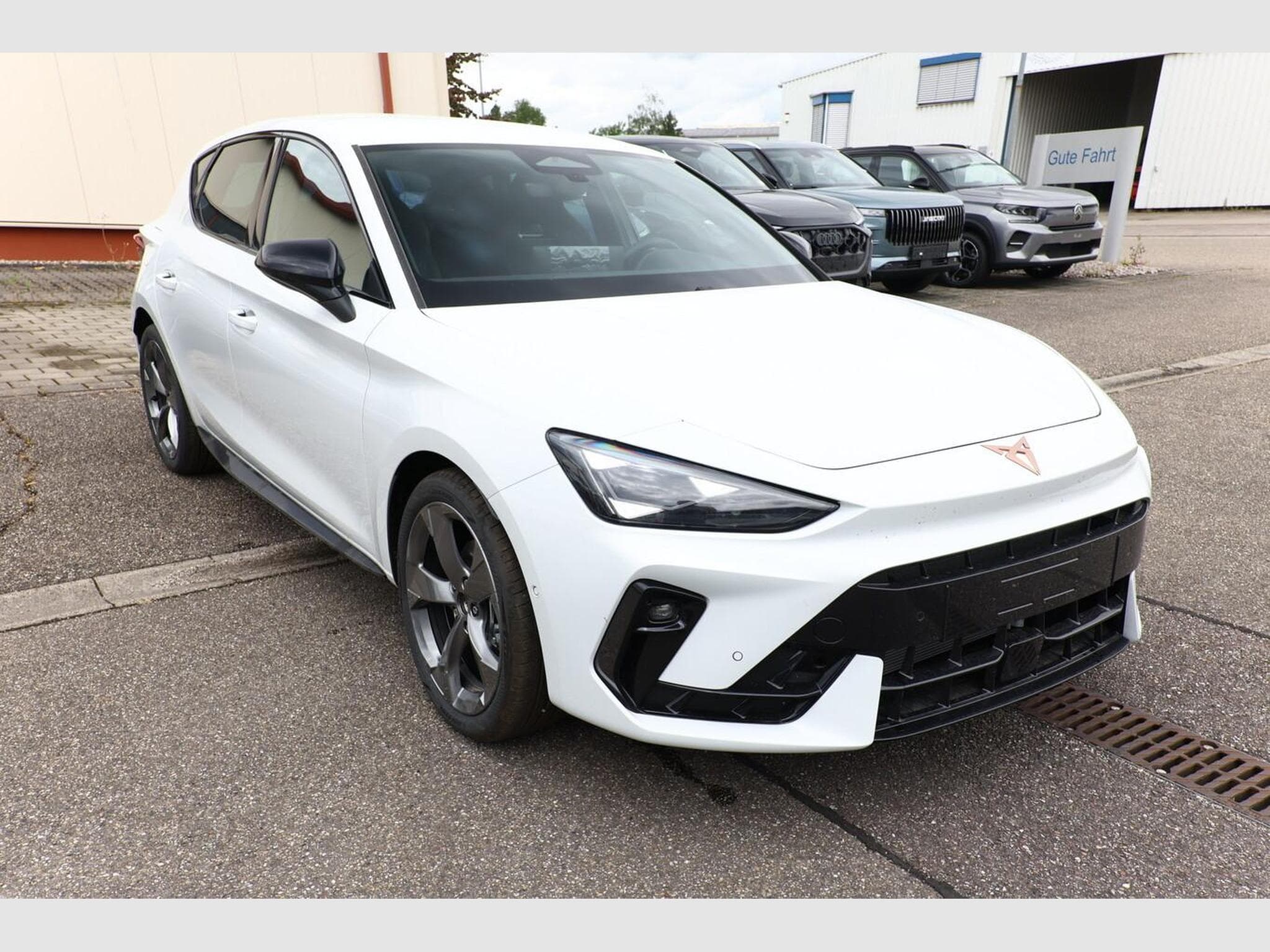 Cupra Leon DSG IntelliD Nav (2026) - Photo 2