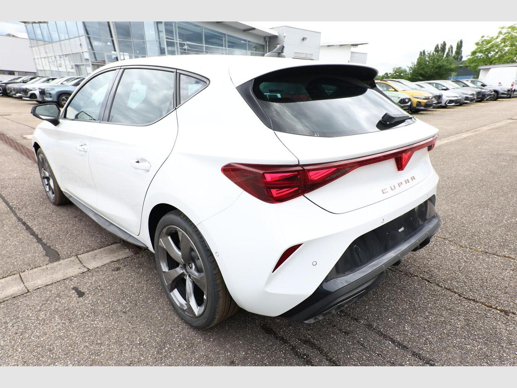 Cupra Leon DSG IntelliD Nav (2026) - Photo 4