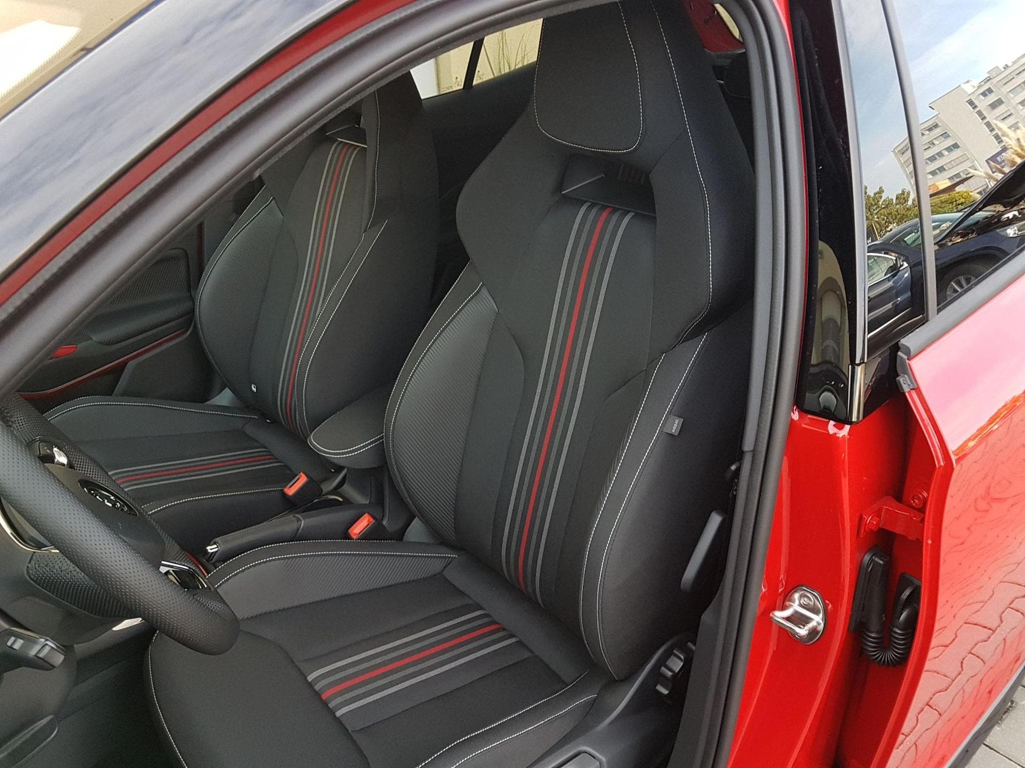 Skoda Fabia Monte Carlo (2026) - Photo 12