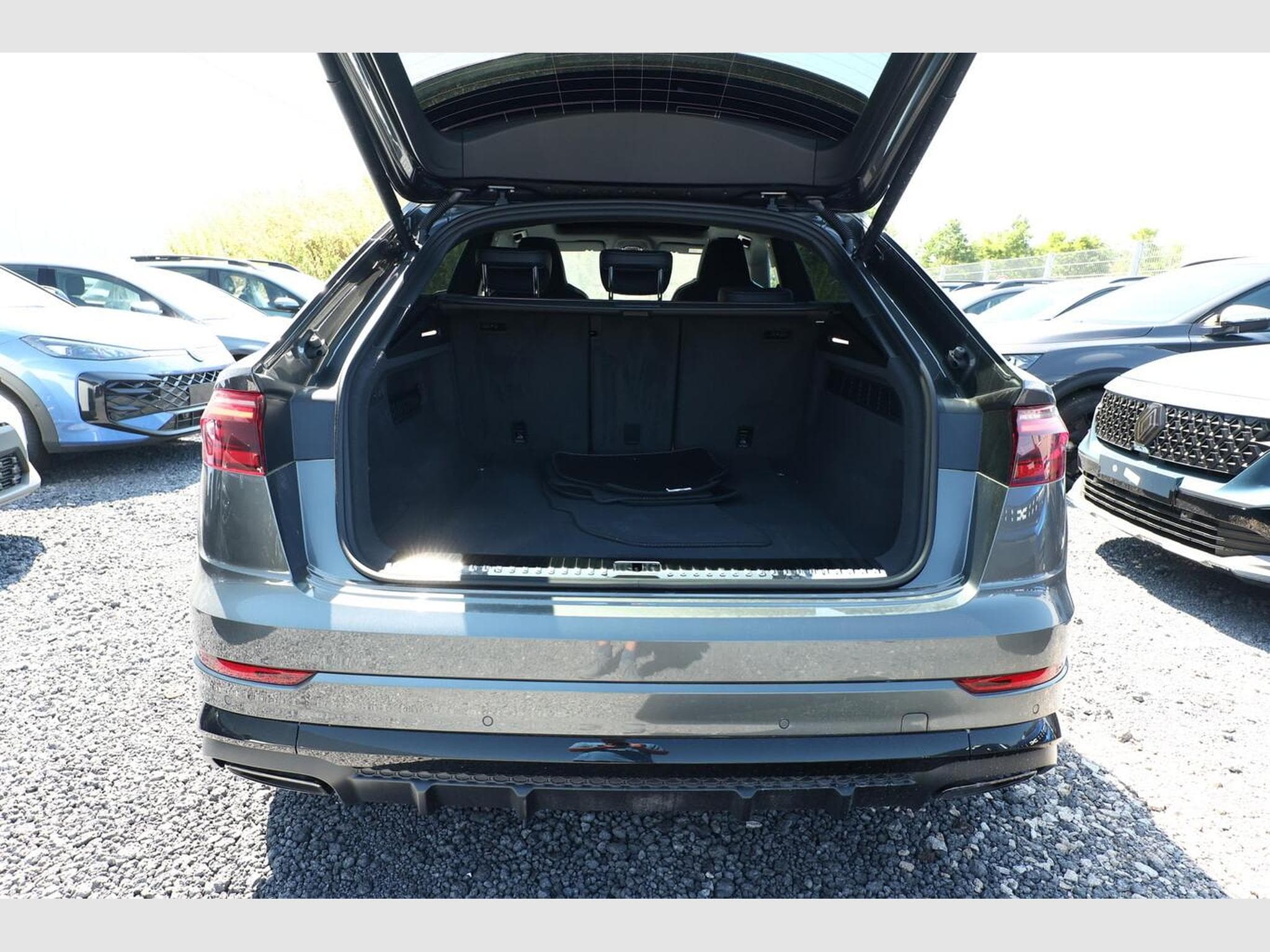 Audi Q8 S line (2026) - Photo 11