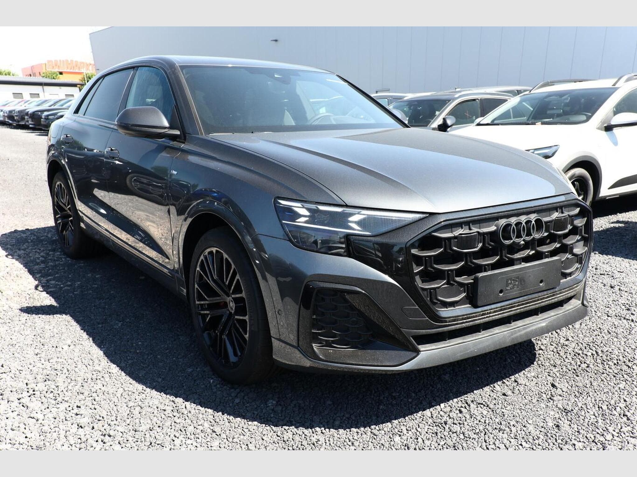 Audi Q8 S line (2026) - Photo 2