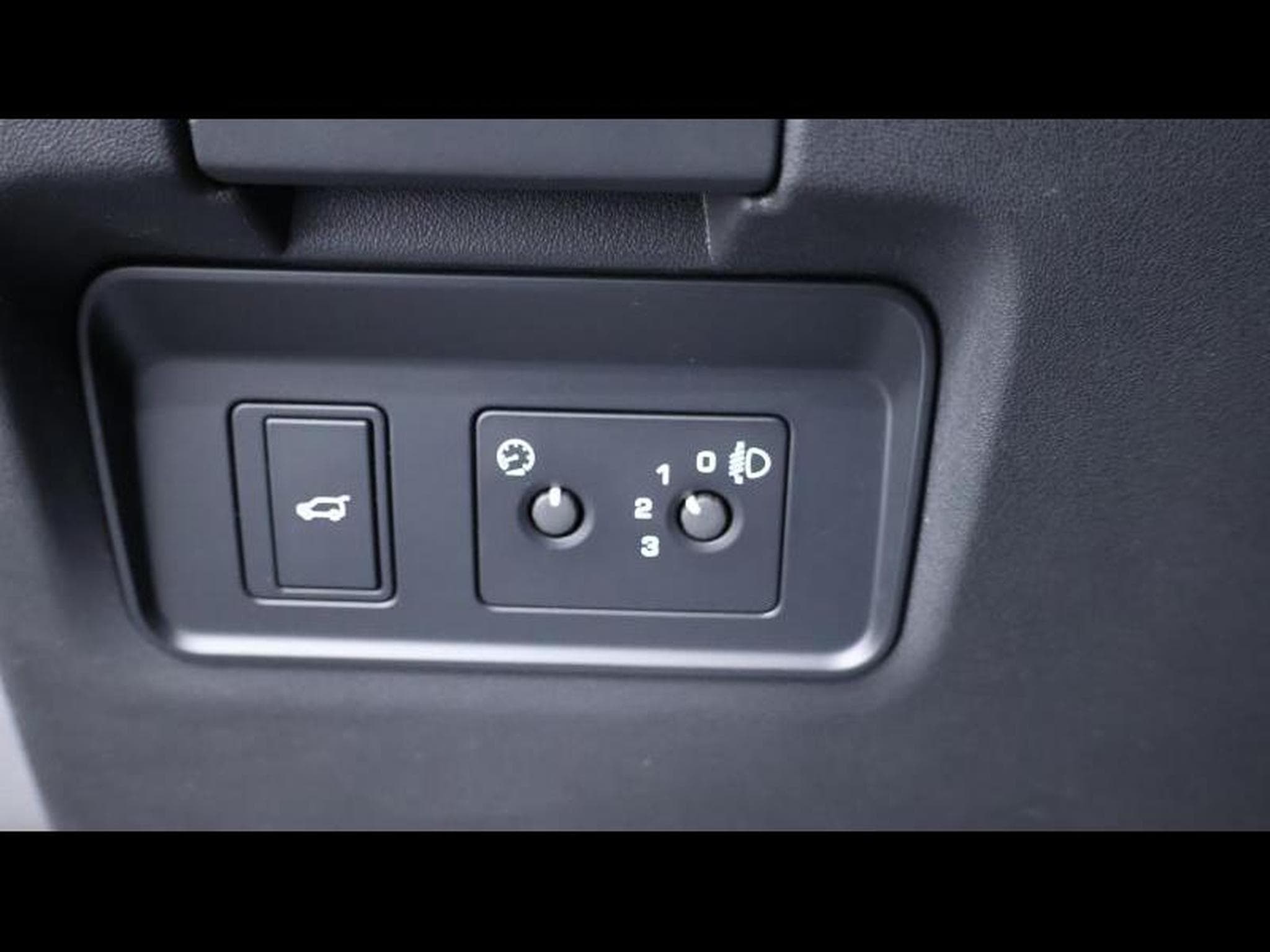 Land-Rover Discovery Sport D165 Dynamic S AWD Auto (2024) - Photo 26