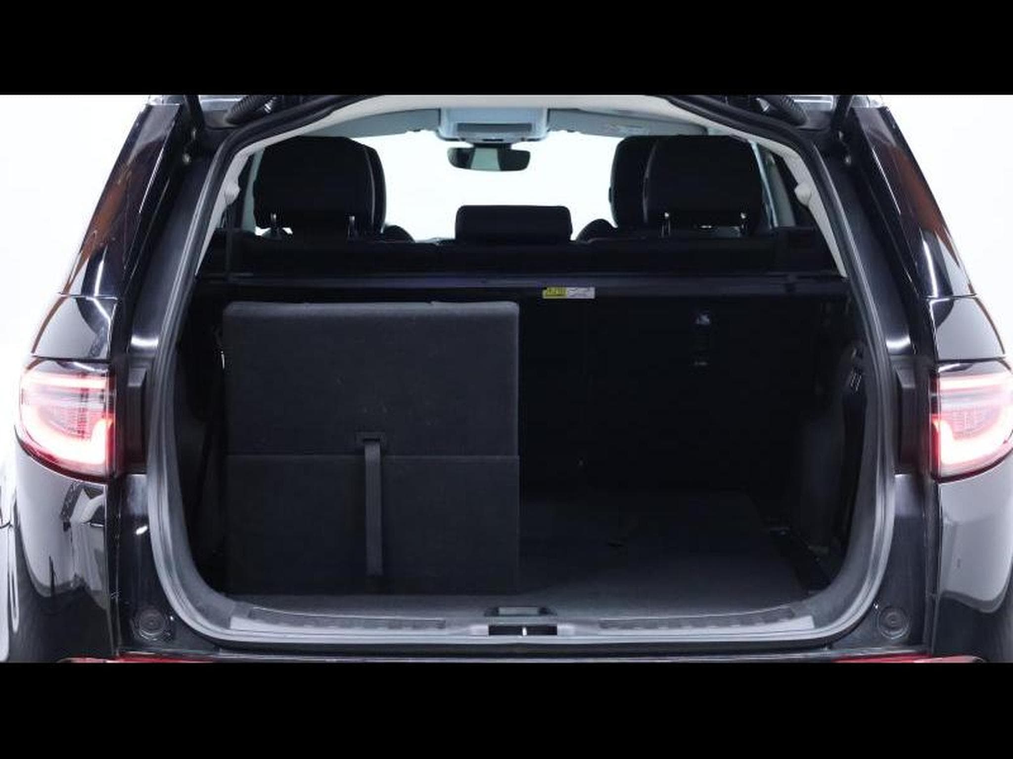 Land-Rover Discovery Sport D165 Dynamic S AWD Auto (2024) - Photo 7
