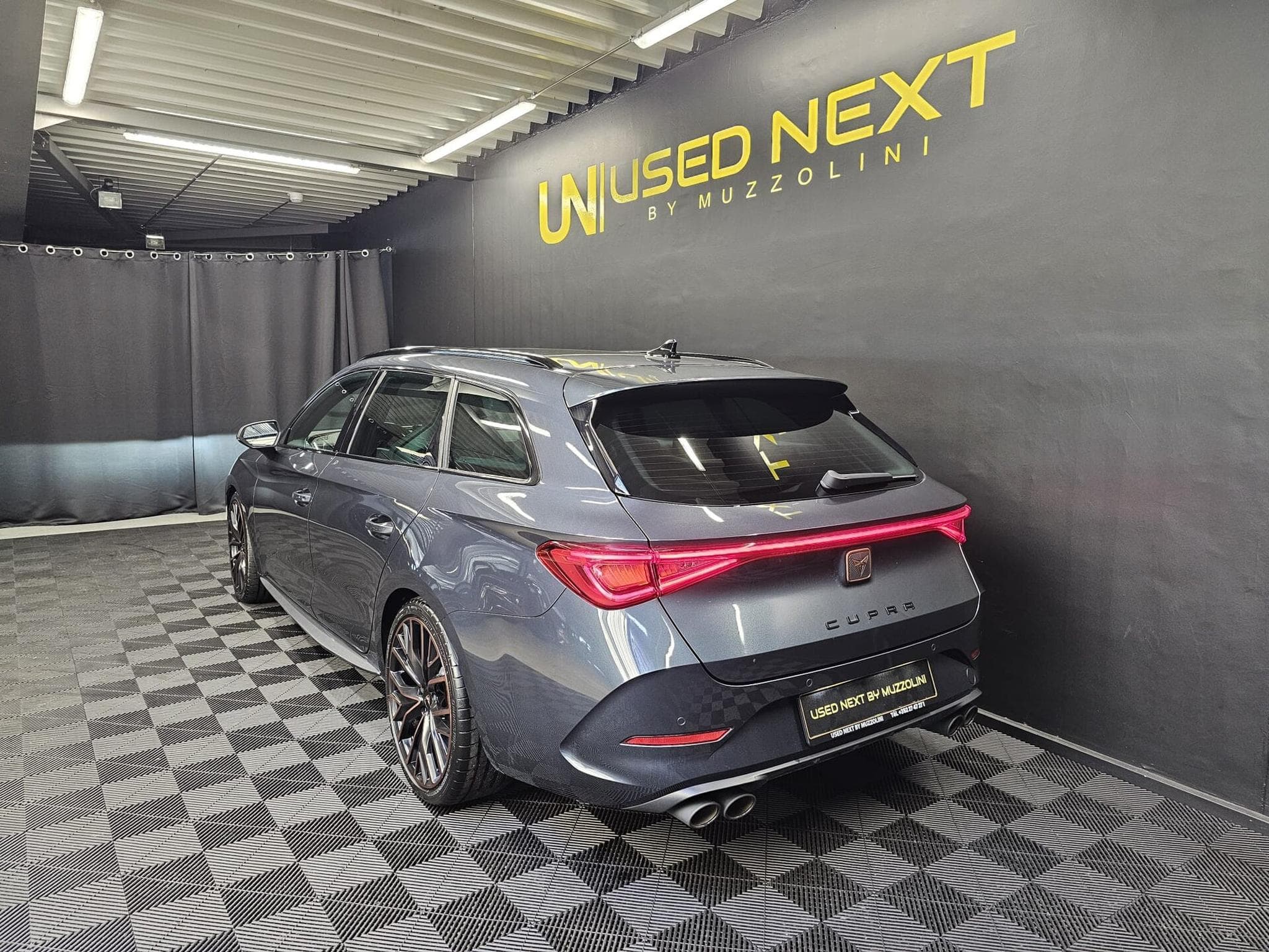 Cupra Leon SP VZ CUP 2.0 TSI 300 CH (2024) - Photo 6