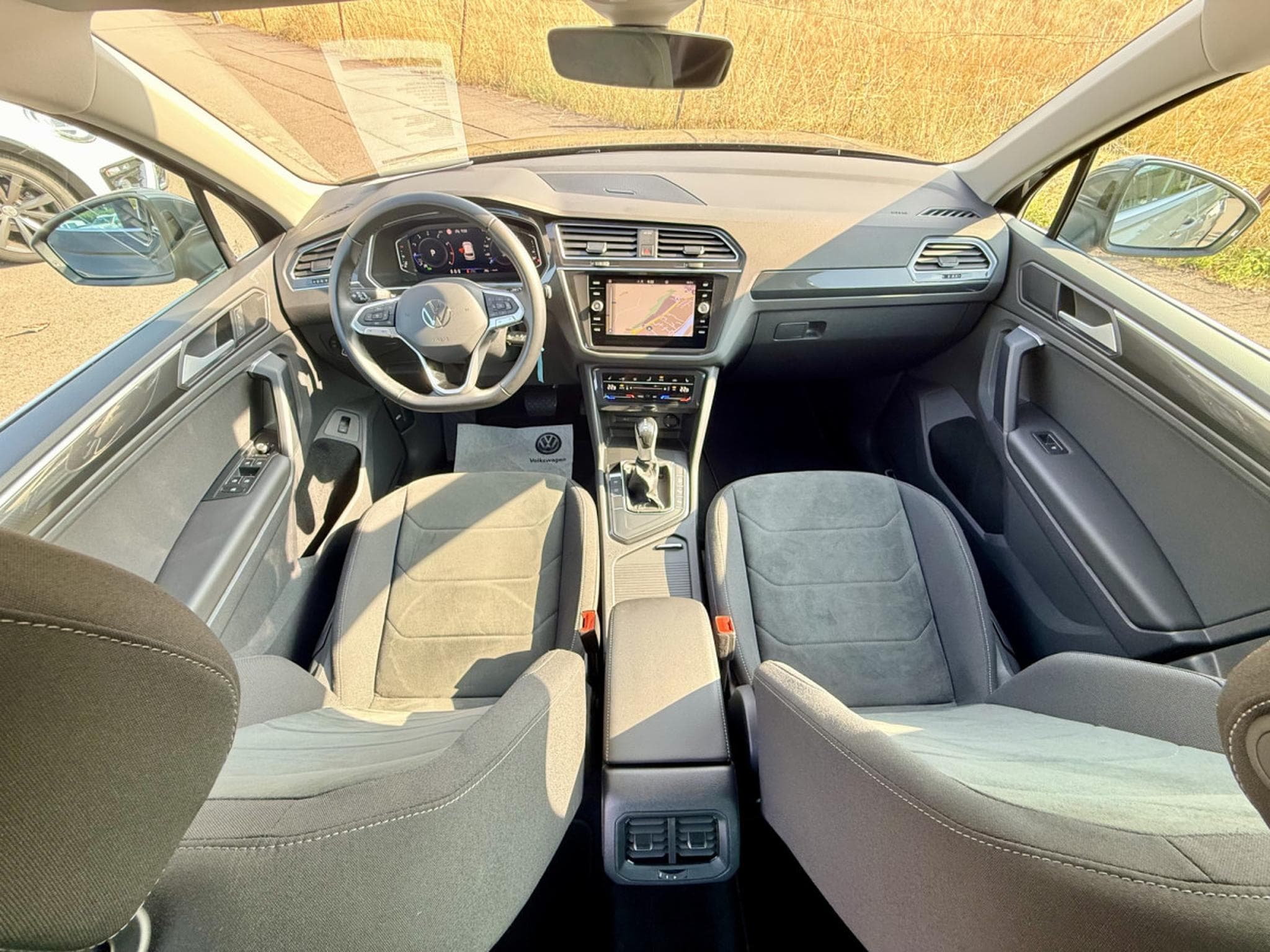 VW Tiguan Elegance 1.5 TSI 150cv DSG 7 vitesses (2024) - Photo 5