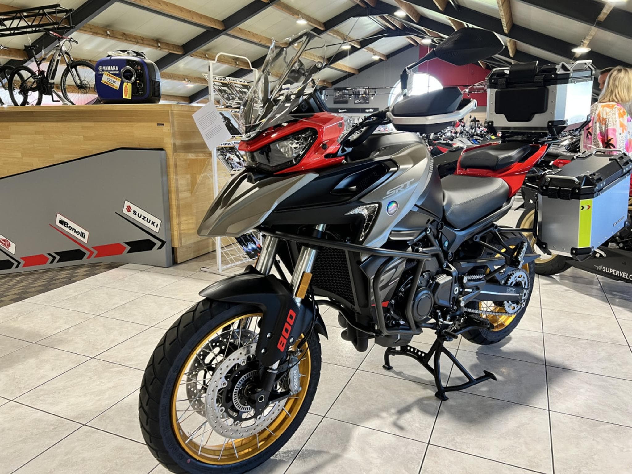 QJmotor SRT 800 SX TOURING (2026) - Photo 2