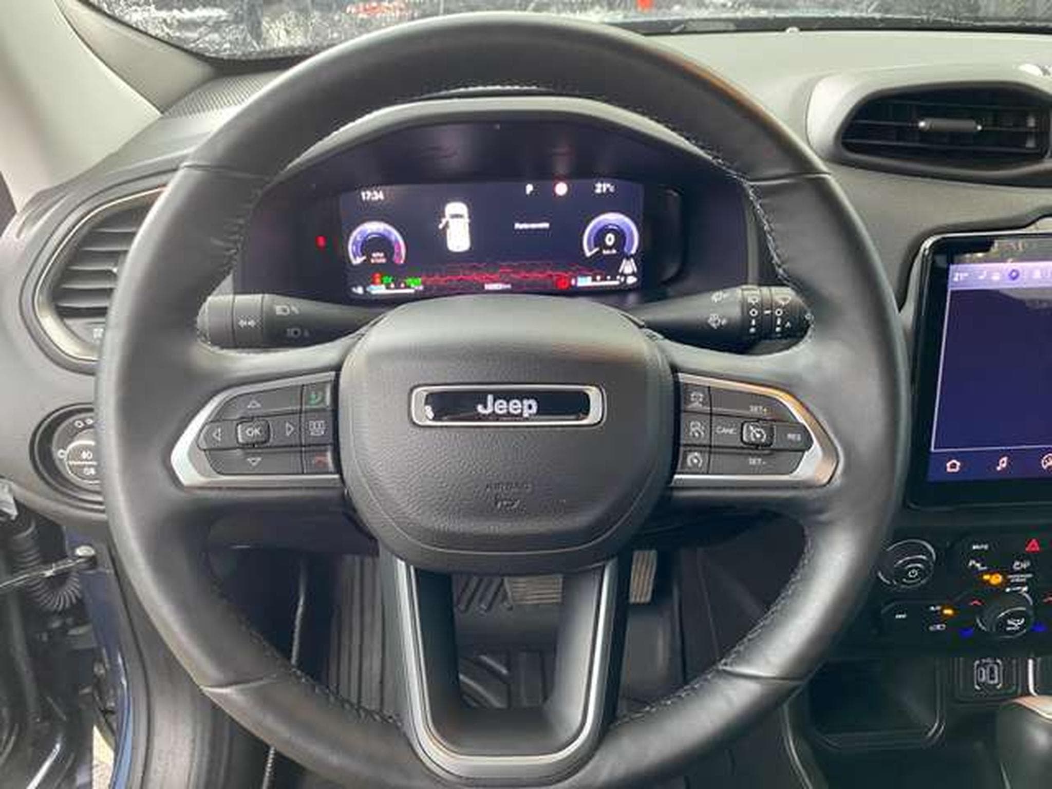 Jeep Renegade Renegade 1.4 E-HYBRID SUMMIT (2024) - Photo 8