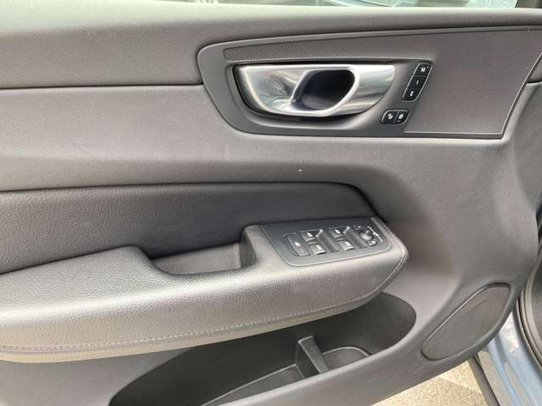 Volvo XC60 XC60 B4 / jusqu'à 48 mois de garantie (2021) - Photo 8
