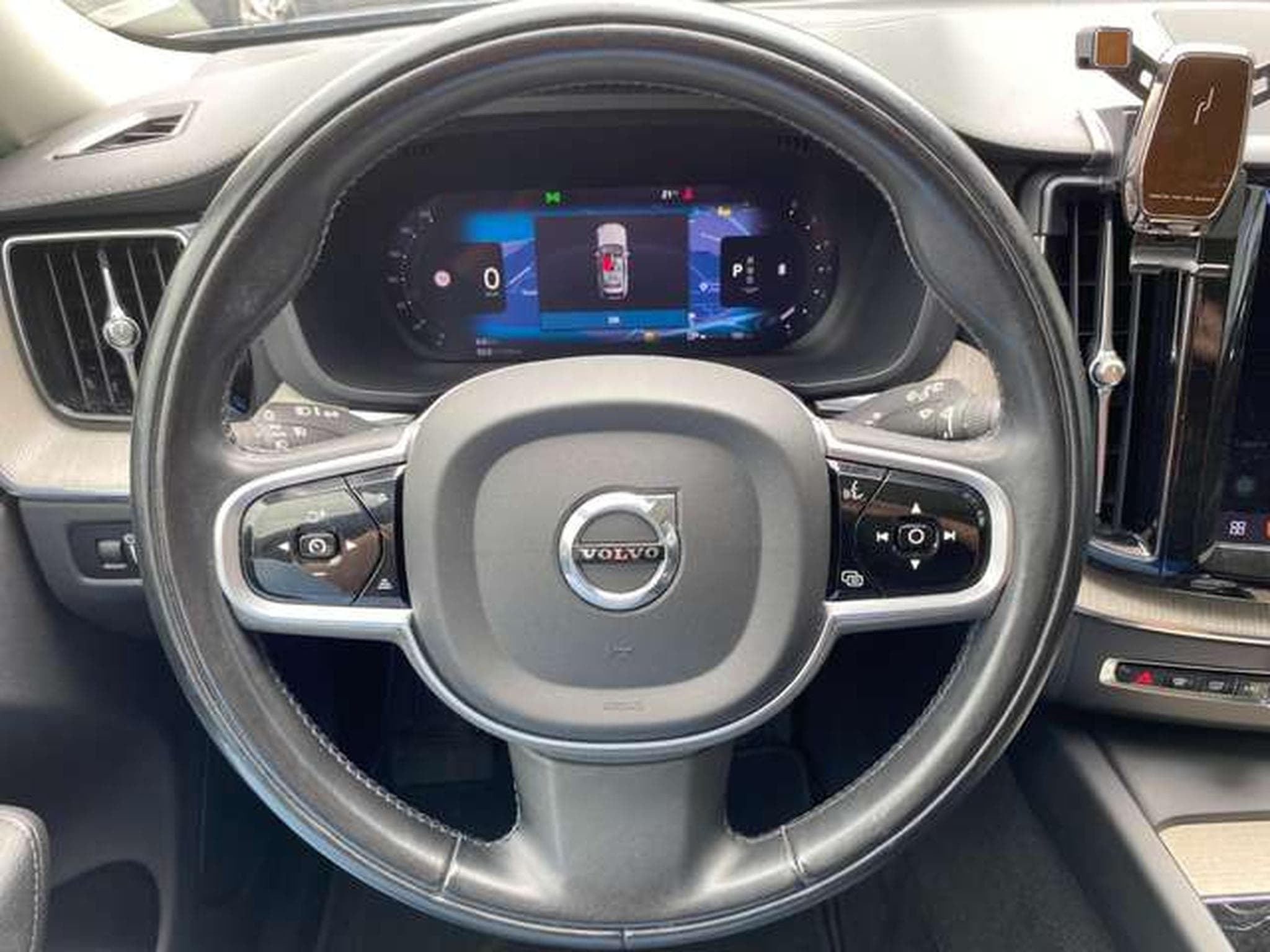 Volvo XC60 XC60 B4 / jusqu'à 48 mois de garantie (2021) - Photo 9