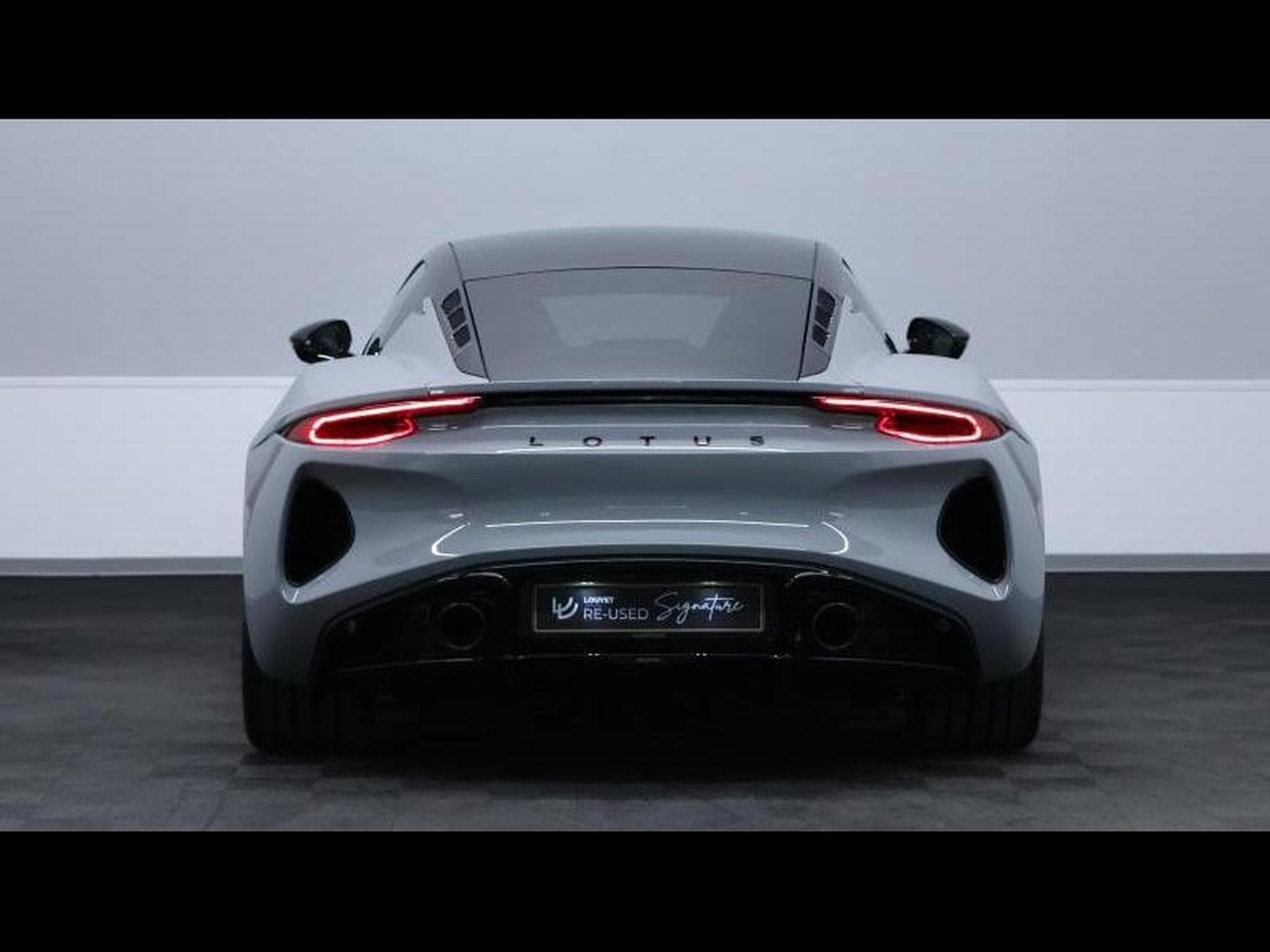 Lotus Emira 2i4 364 First Edition DCT8 (2024) - Photo 6