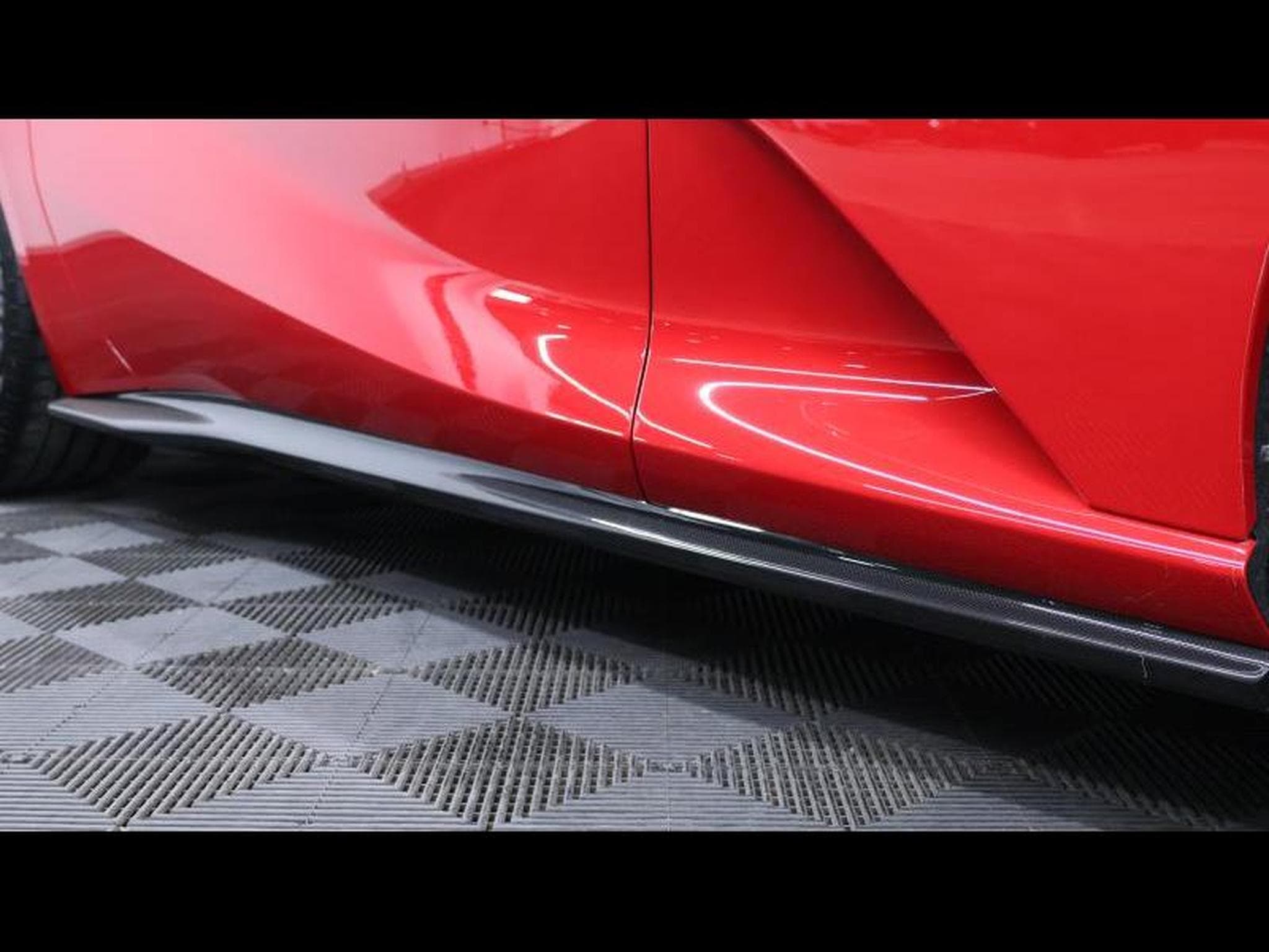 Ferrari 812 Superfast   Rosso 70th anniversary (2019) - Photo 15