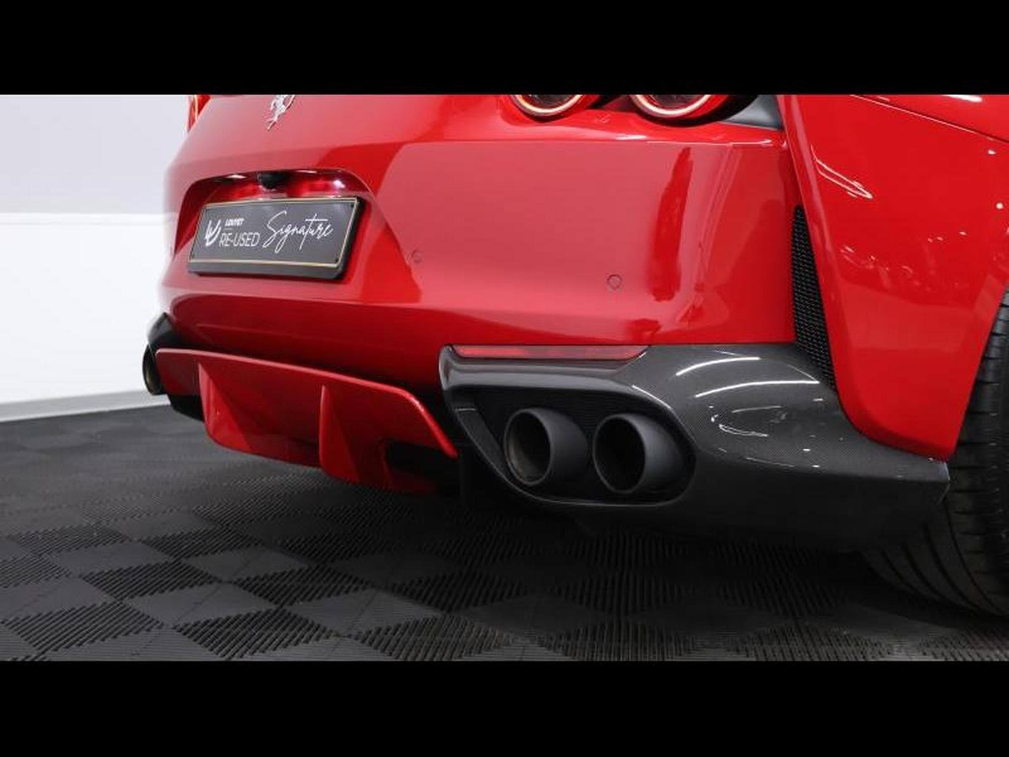 Ferrari 812 Superfast   Rosso 70th anniversary (2019) - Photo 17
