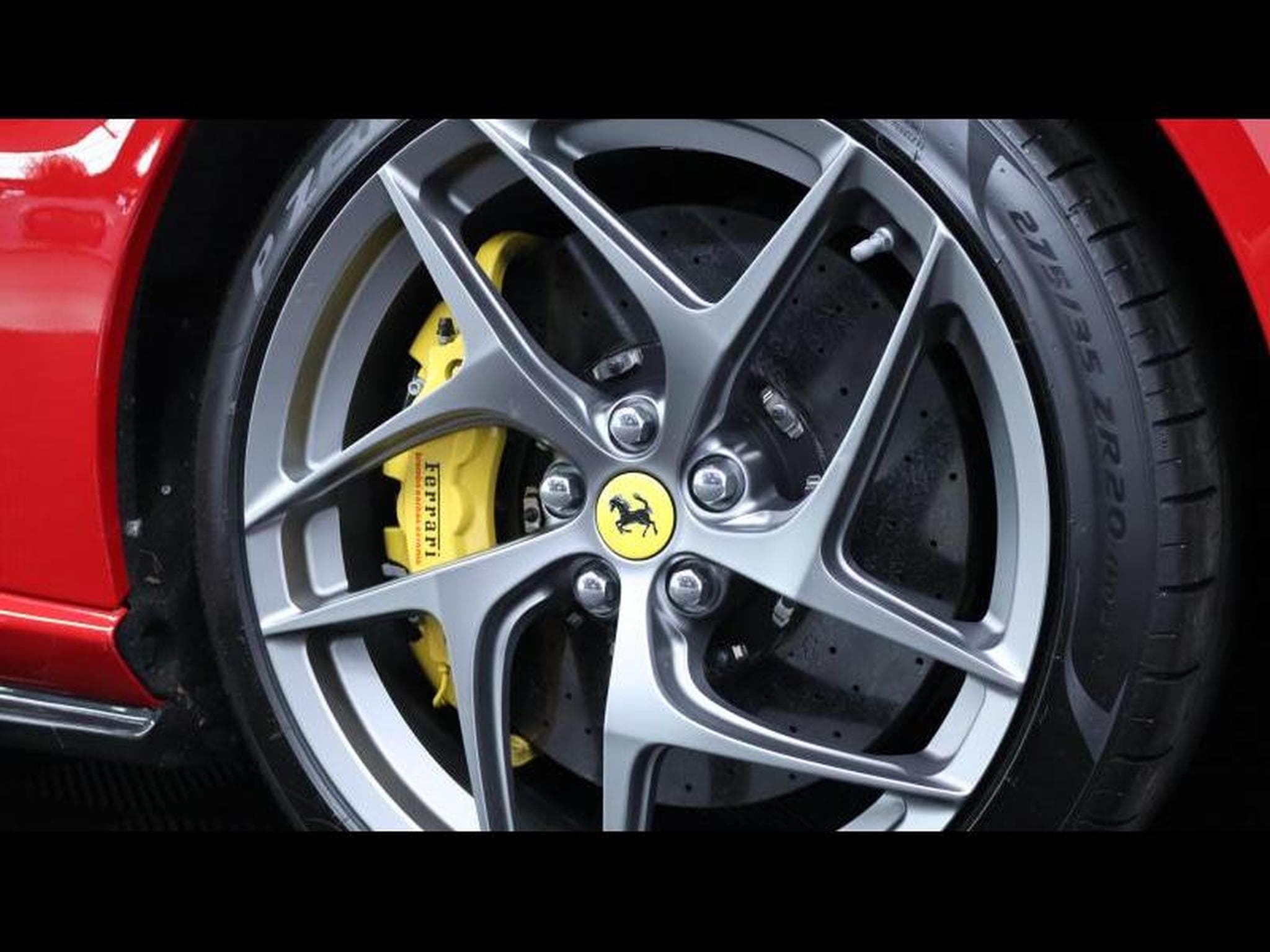Ferrari 812 Superfast   Rosso 70th anniversary (2019) - Photo 18