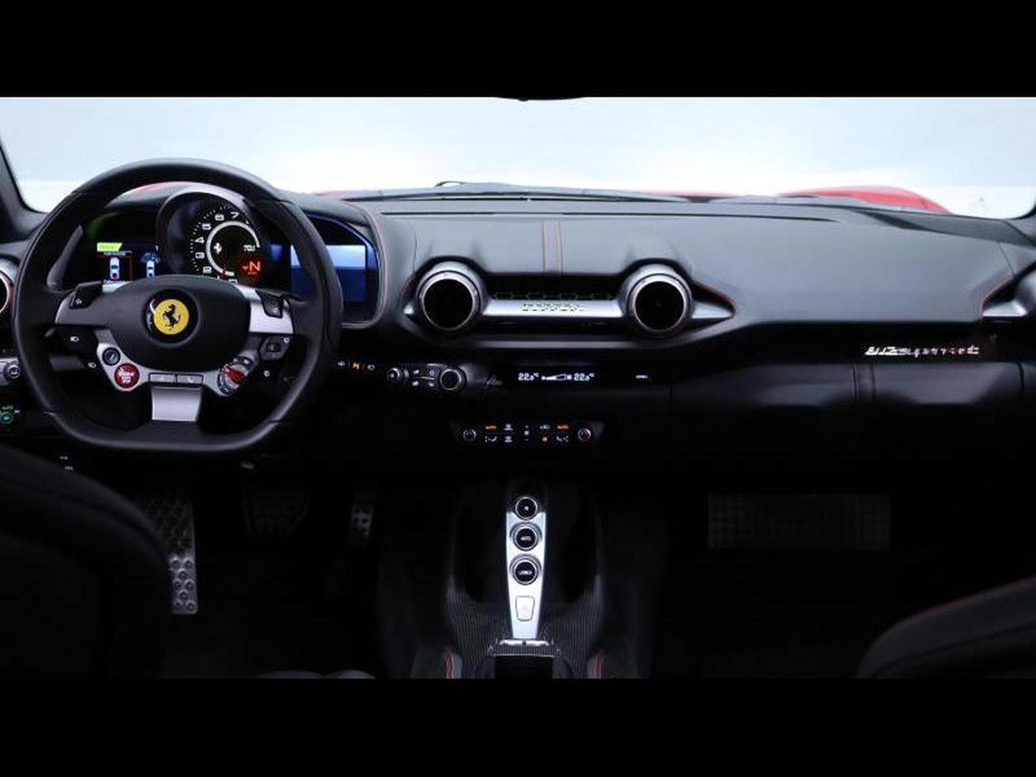 Ferrari 812 Superfast   Rosso 70th anniversary (2019) - Photo 29