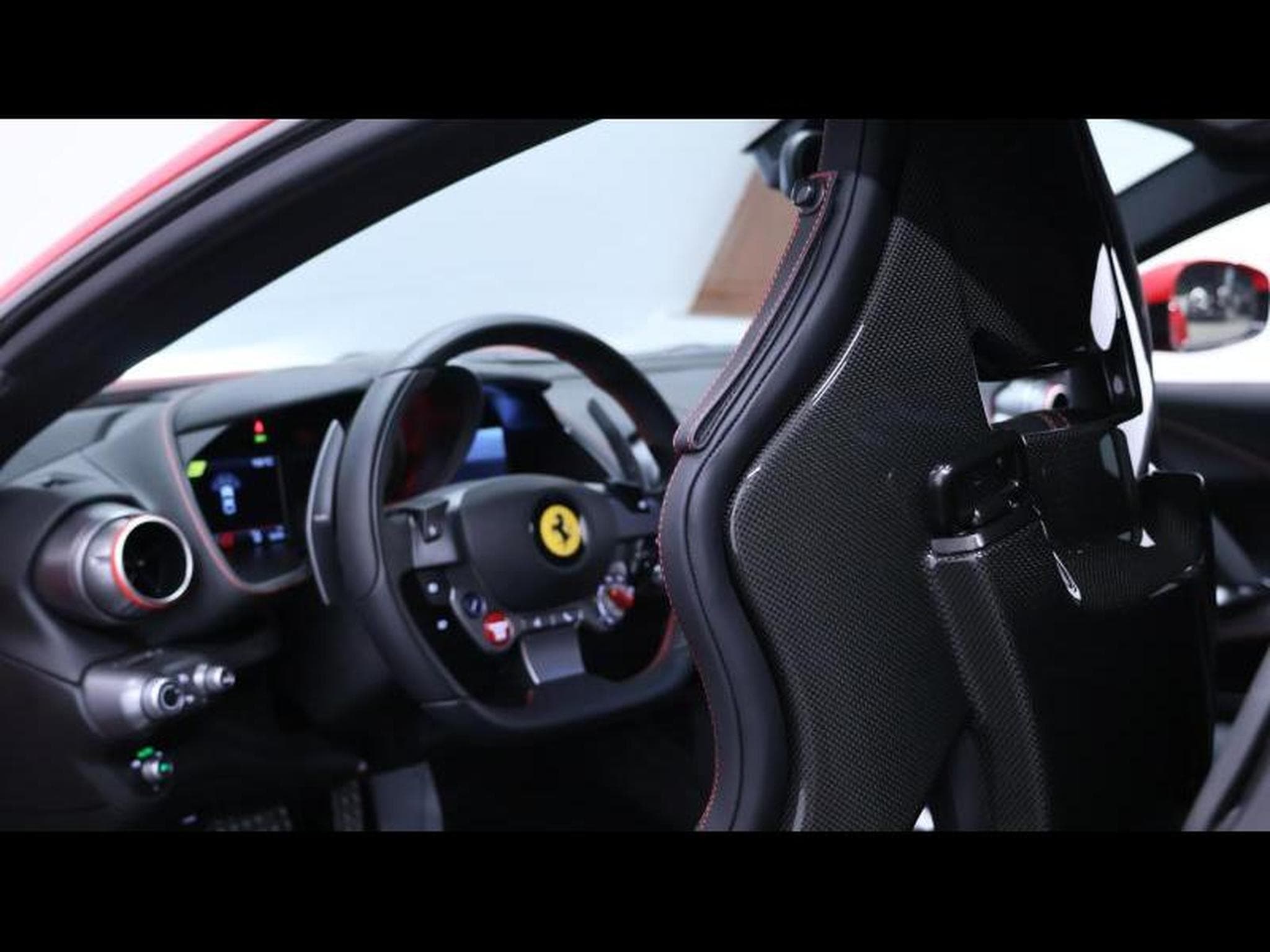 Ferrari 812 Superfast   Rosso 70th anniversary (2019) - Photo 30