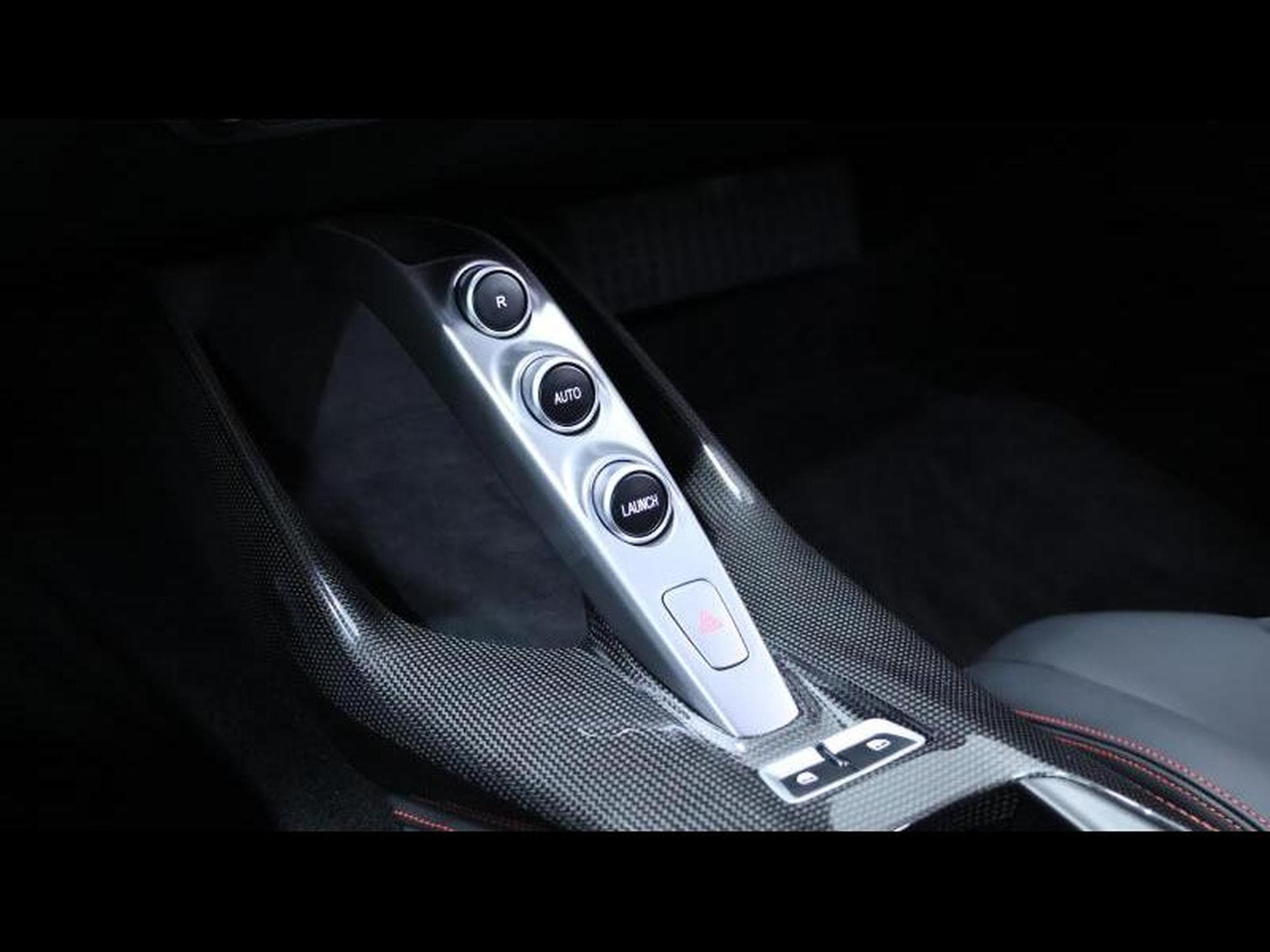 Ferrari 812 Superfast   Rosso 70th anniversary (2019) - Photo 33