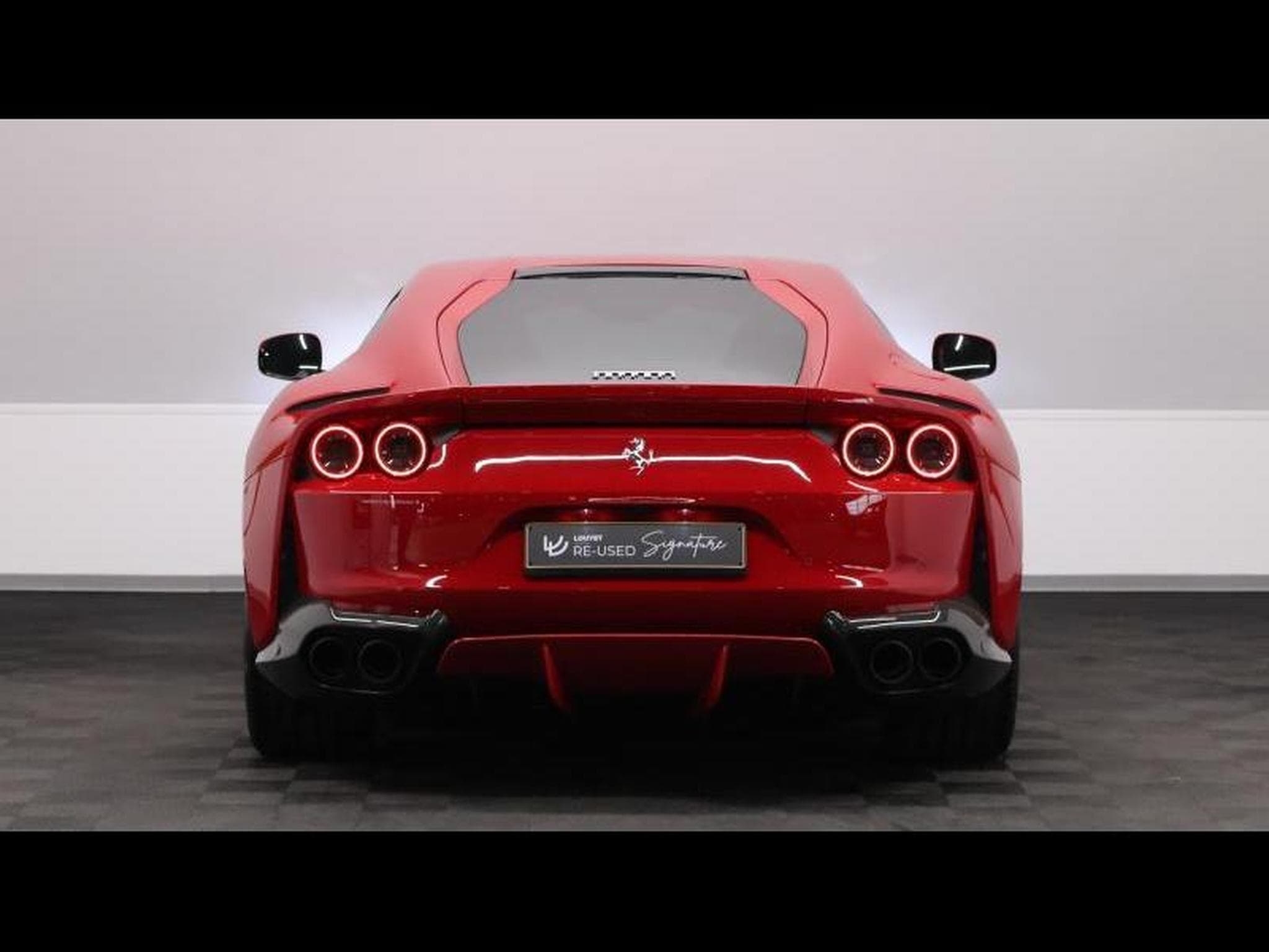 Ferrari 812 Superfast   Rosso 70th anniversary (2019) - Photo 6