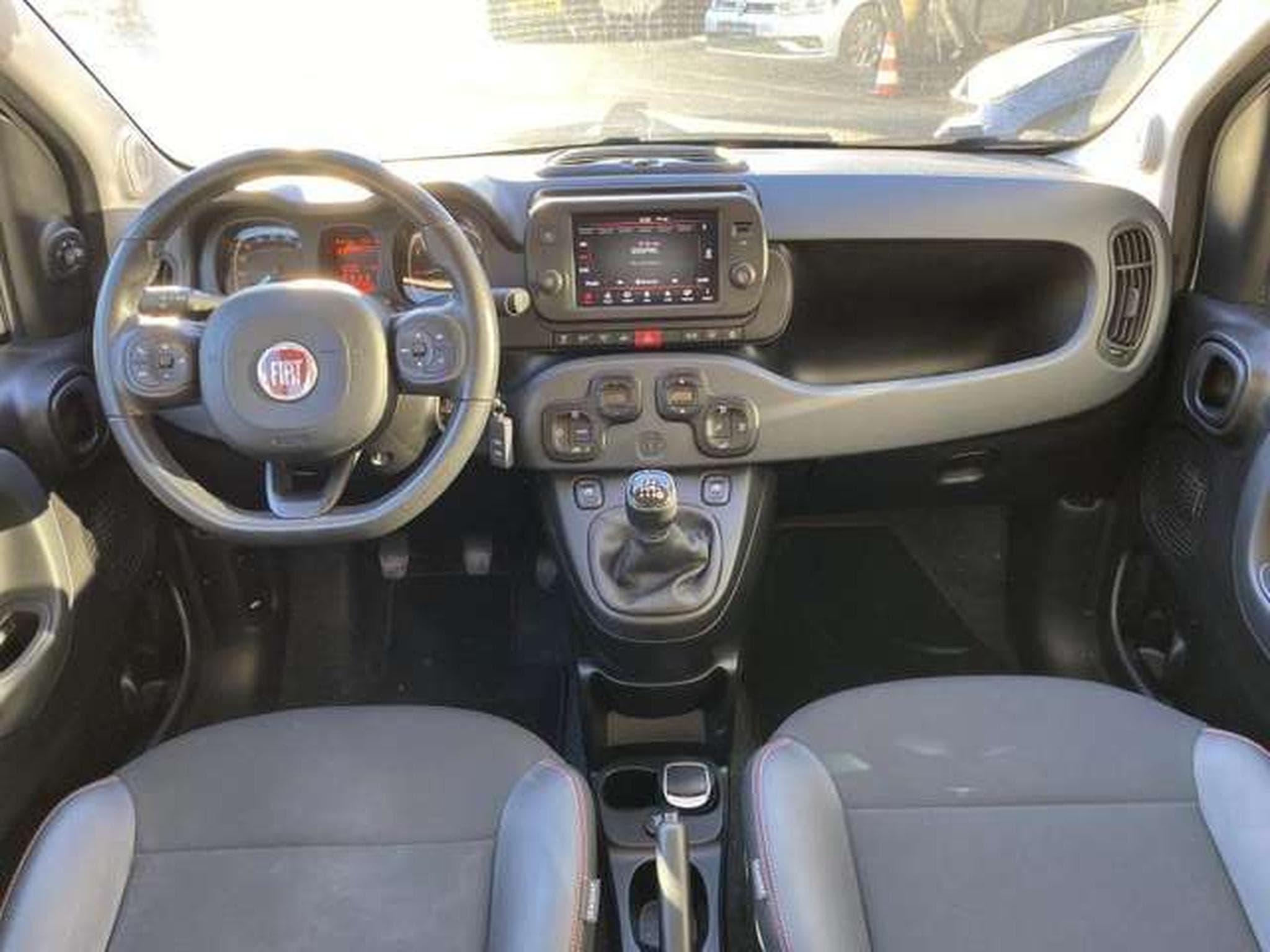 Fiat Panda 1.0 Cross RED - JUSQU'A 36 MOIS DE GARANTIE (2022) - Photo 14