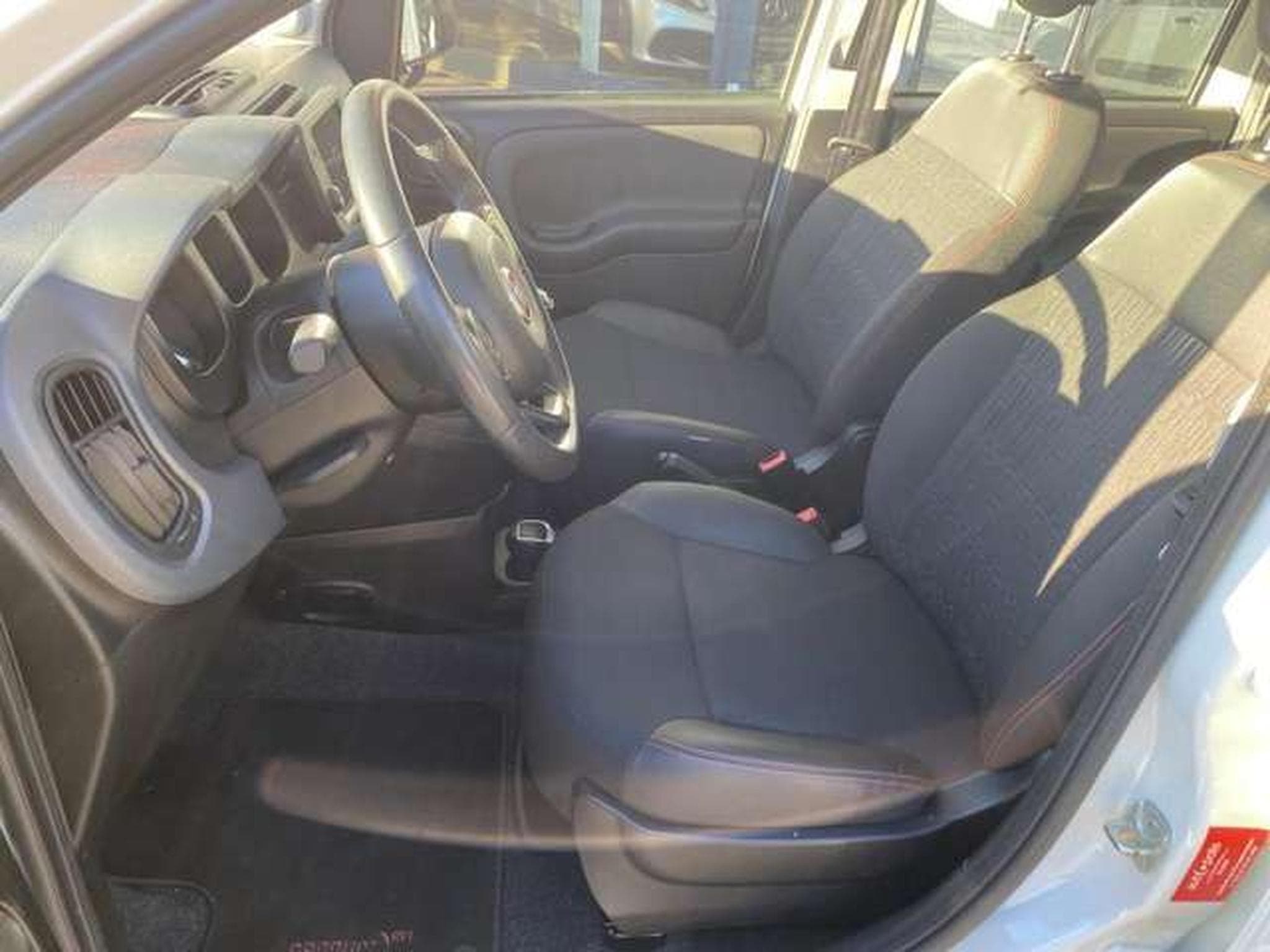 Fiat Panda 1.0 Cross RED - JUSQU'A 36 MOIS DE GARANTIE (2022) - Photo 8