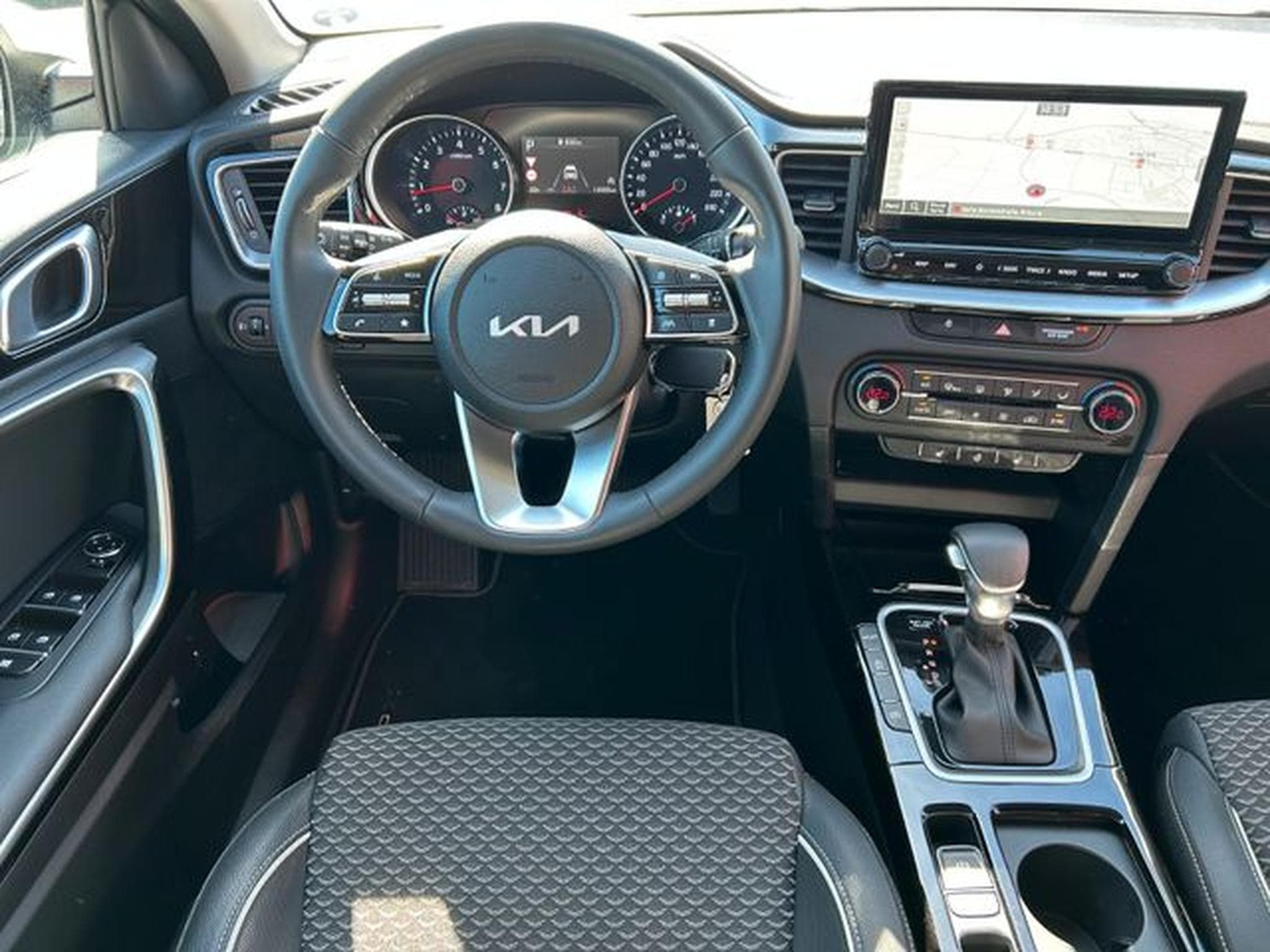 Kia XCeed XCeed 1,5T DCT Vision Komfort Navi LED Kamera (2025) - Photo 12