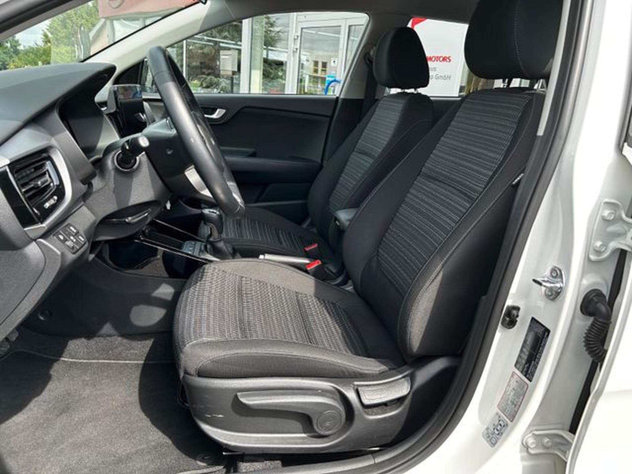 Kia Stonic Stonic 1,0T-GDI Vision Navi Kamera (2025) - Photo 11