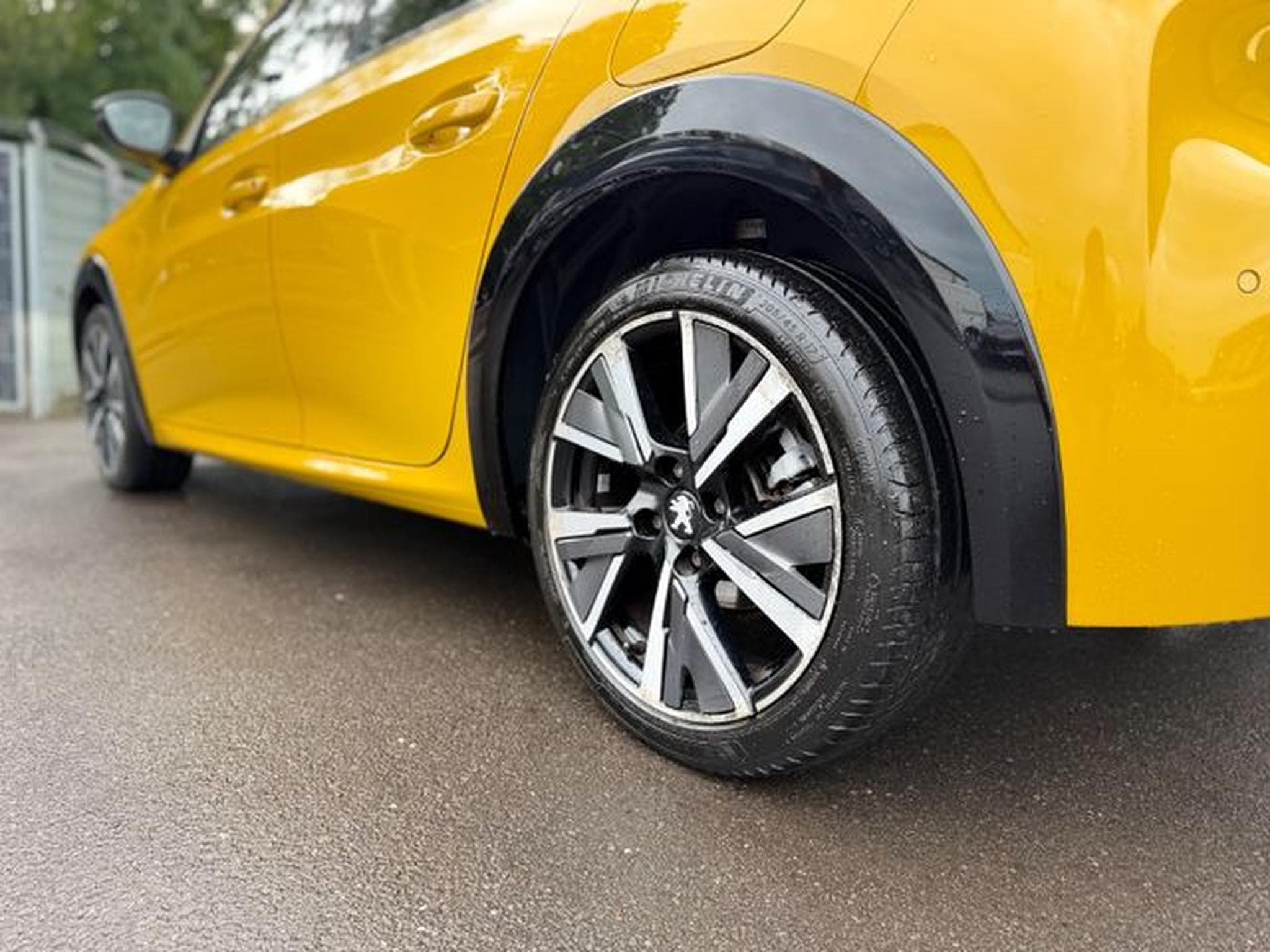 Peugeot 208 208 GT-LINE *VIRTUELL*NAVI*KAMERA*SHZ*ALU* (2020) - Photo 11