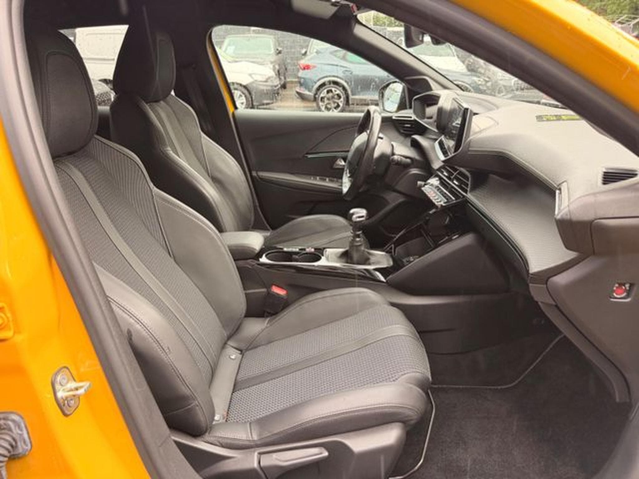 Peugeot 208 208 GT-LINE *VIRTUELL*NAVI*KAMERA*SHZ*ALU* (2020) - Photo 15