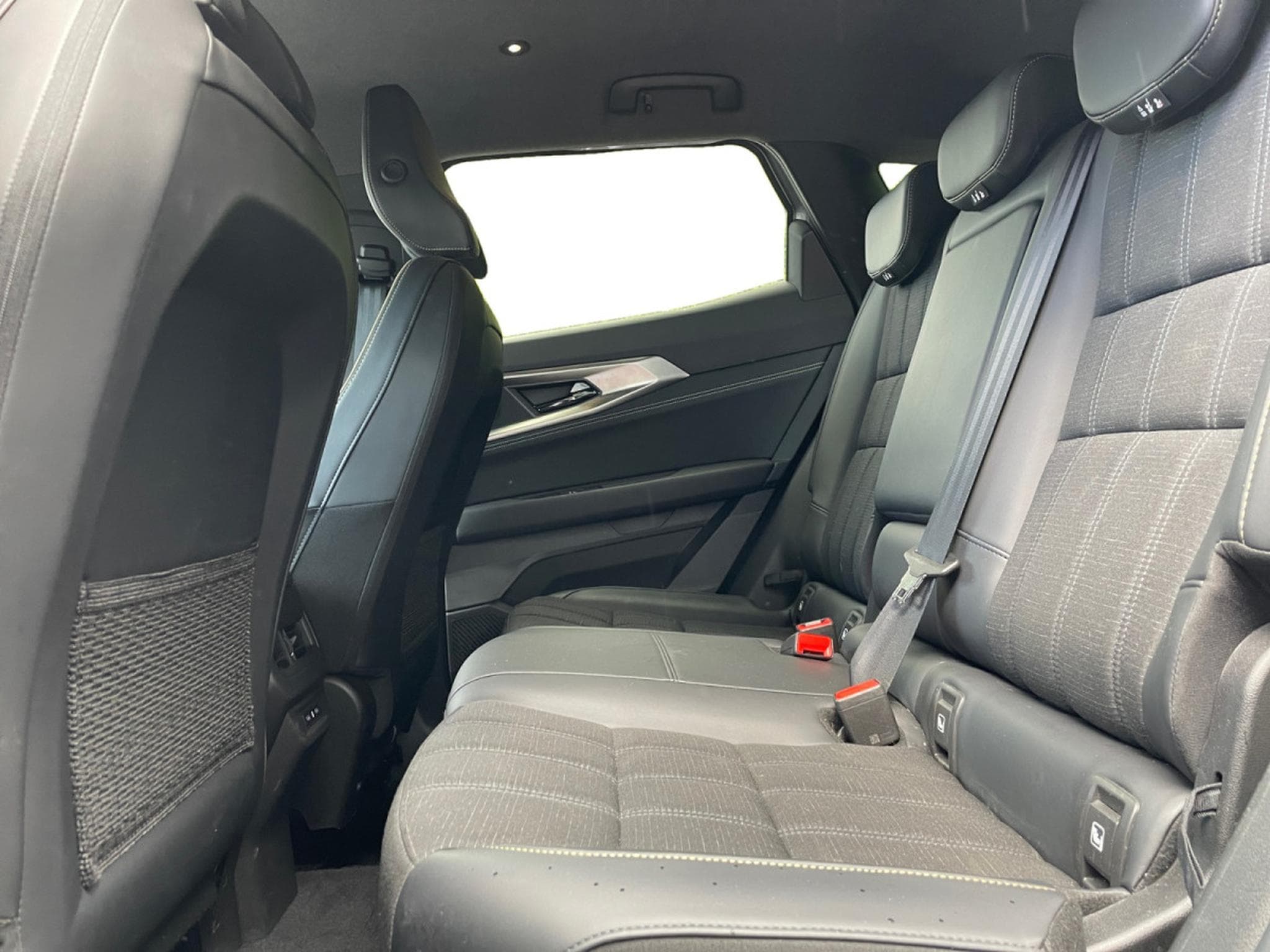 Renault Austral 1.2 E-Tech Iconic full hybrid (2025) - Photo 13