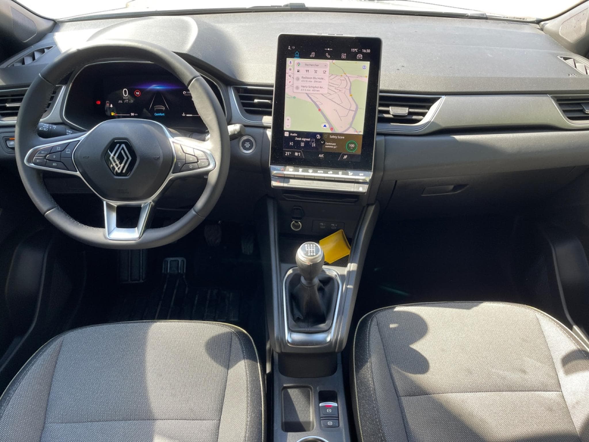 Renault Captur 1.0 Tce Techno GPF (2025) - Photo 9