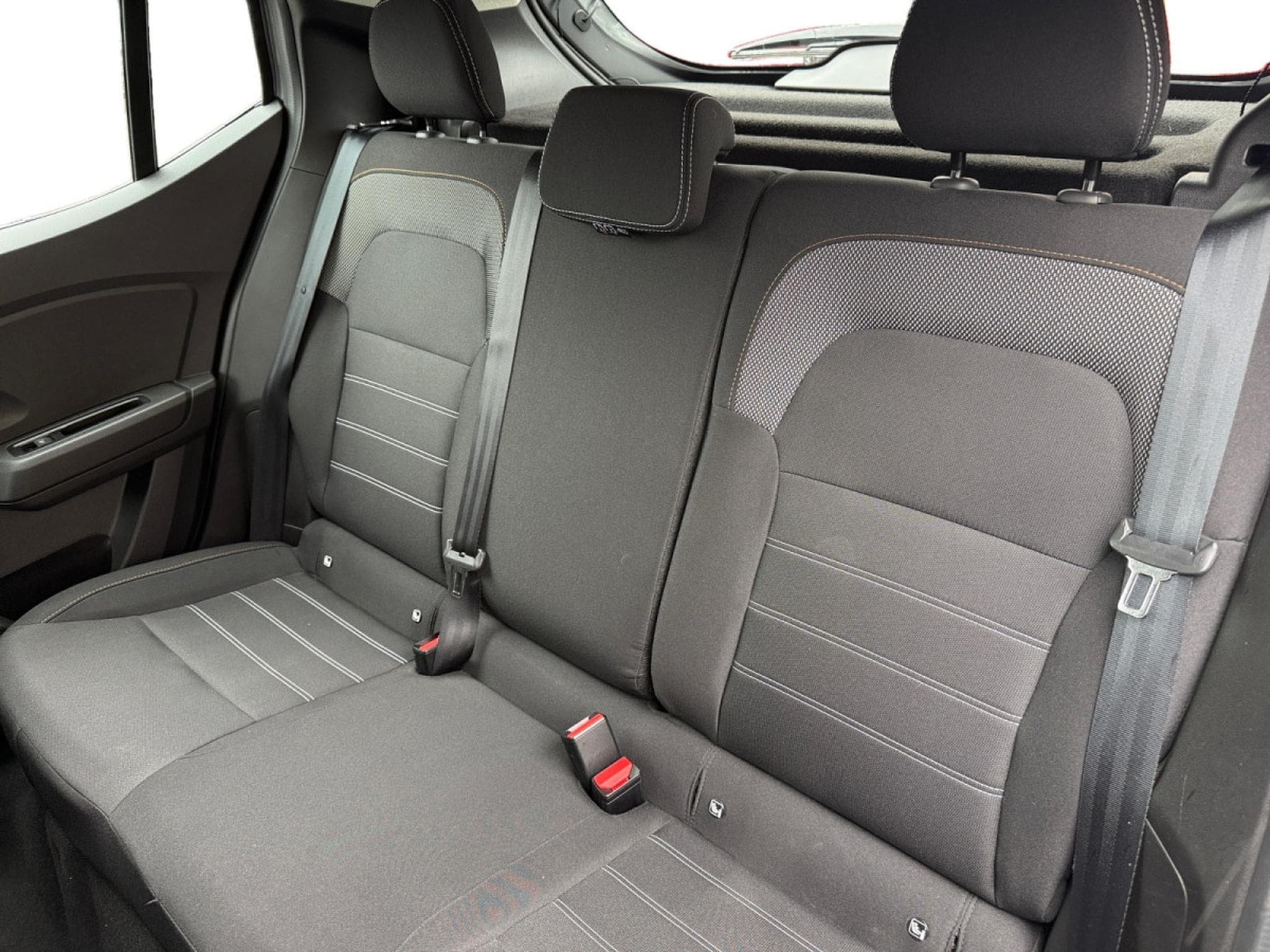 Dacia Sandero 1.0 TCe Stepway Expression (2025) - Photo 10
