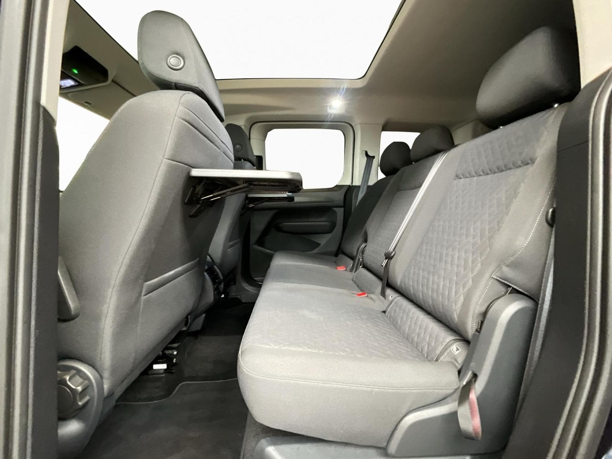 VW Caddy Life+DSG+Dark-Label+P.Cool&Sound+Navi+P.Ass-Plus+AHK (2024) - Photo 15