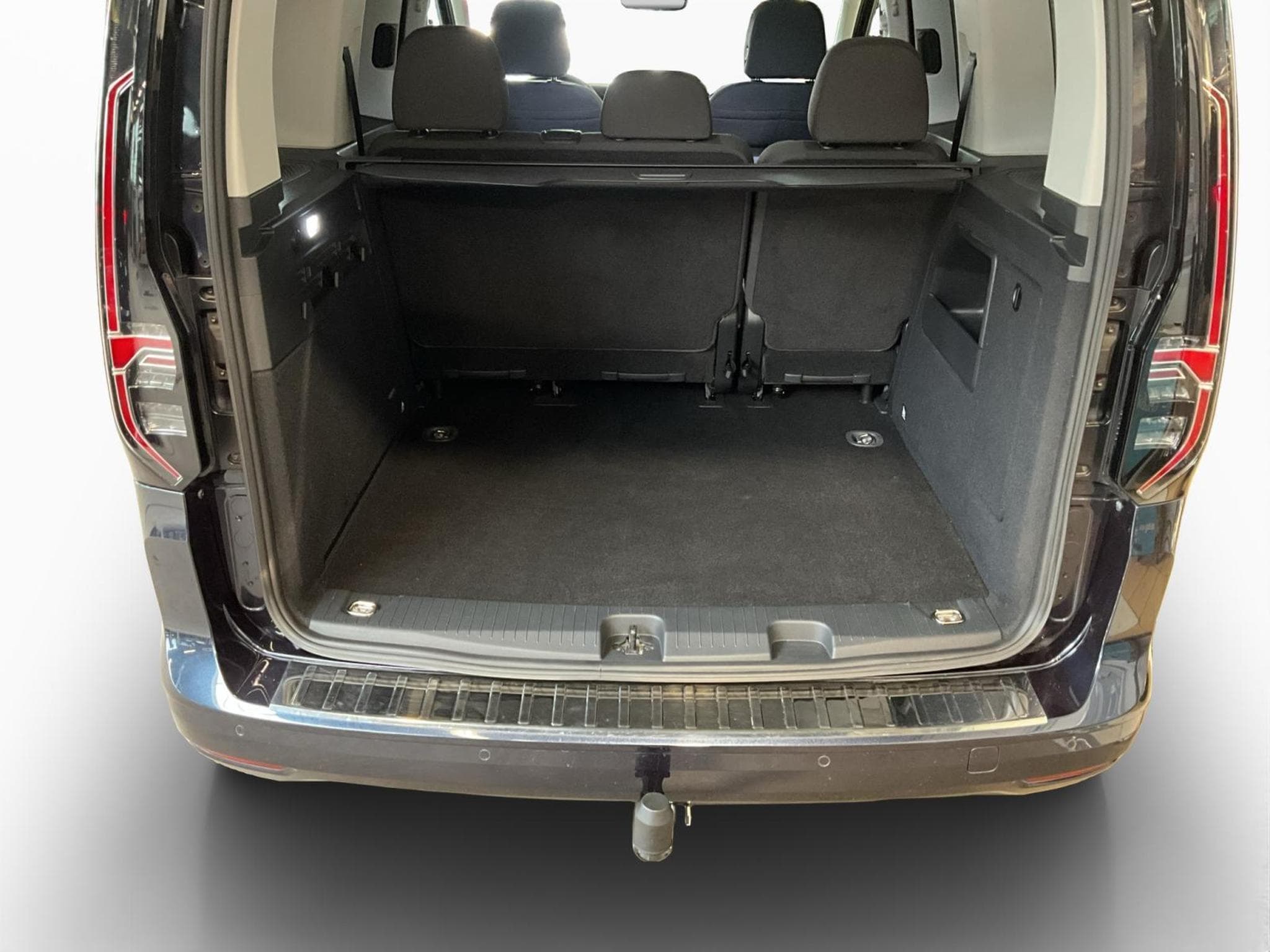 VW Caddy Life+DSG+Dark-Label+P.Cool&Sound+Navi+P.Ass-Plus+AHK (2024) - Photo 16