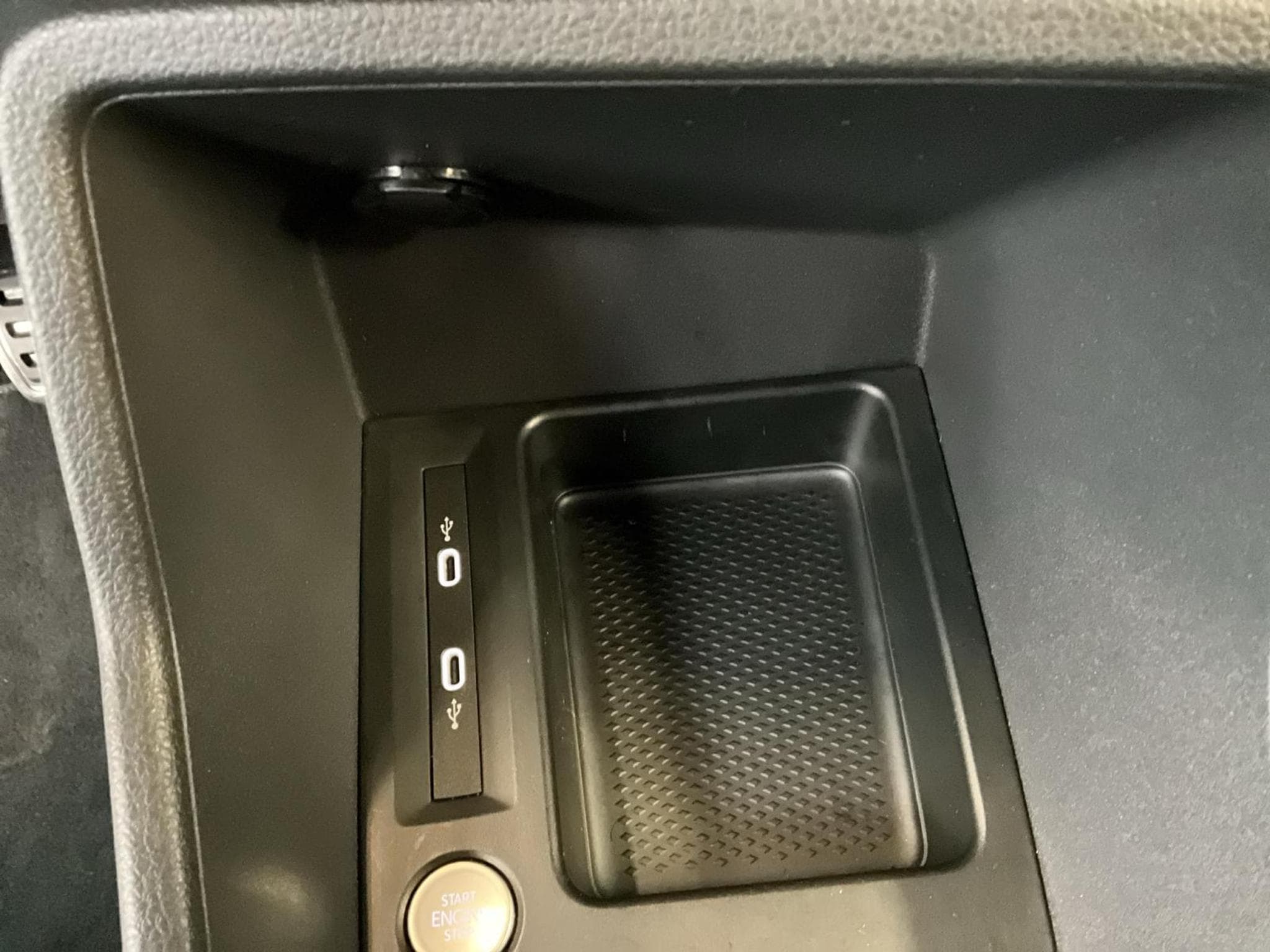 VW Caddy Life+DSG+Dark-Label+P.Cool&Sound+Navi+P.Ass-Plus+AHK (2024) - Photo 19
