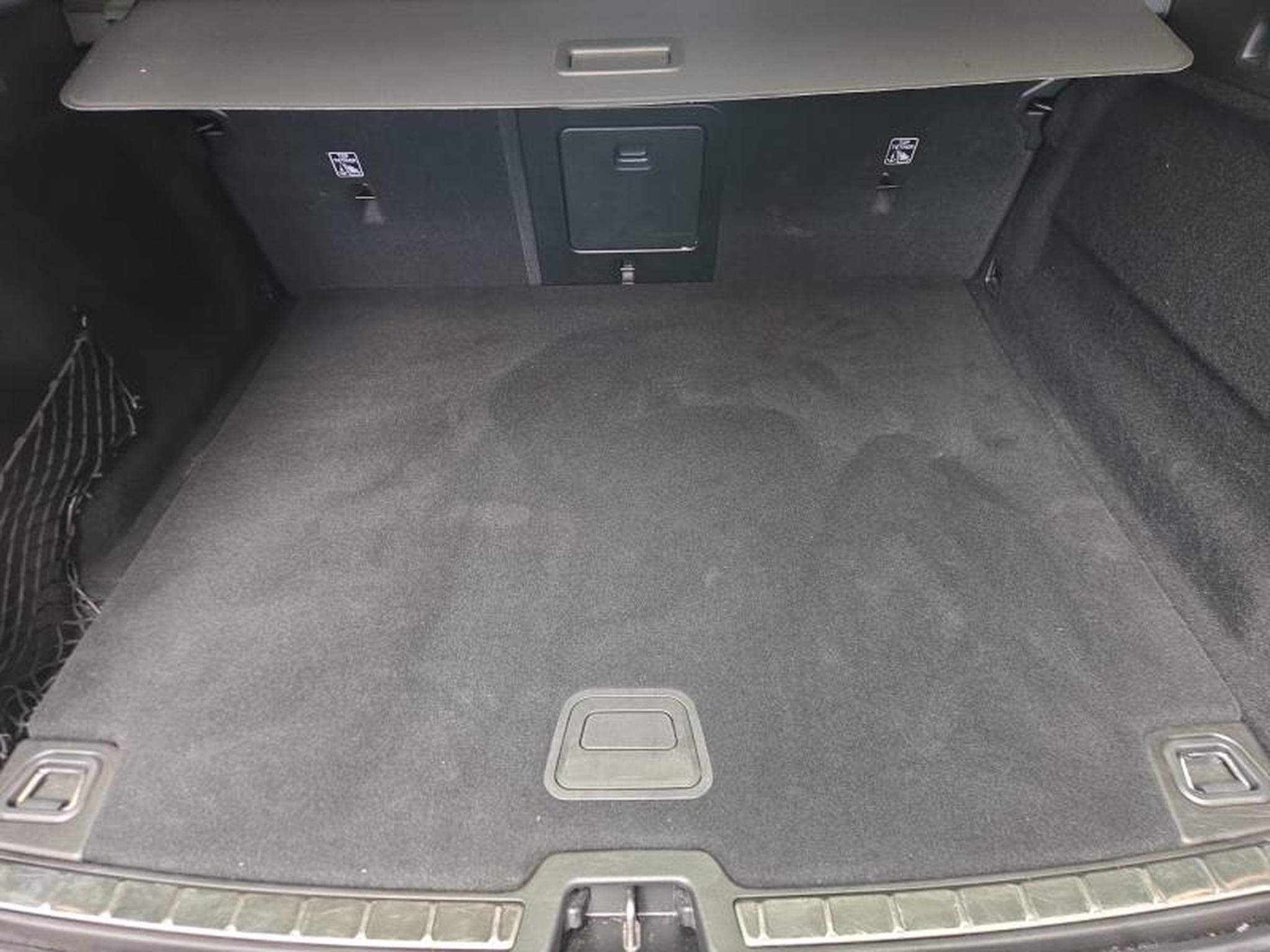 Volvo XC60 B4 Plus Dark / Essence (2023) - Photo 15