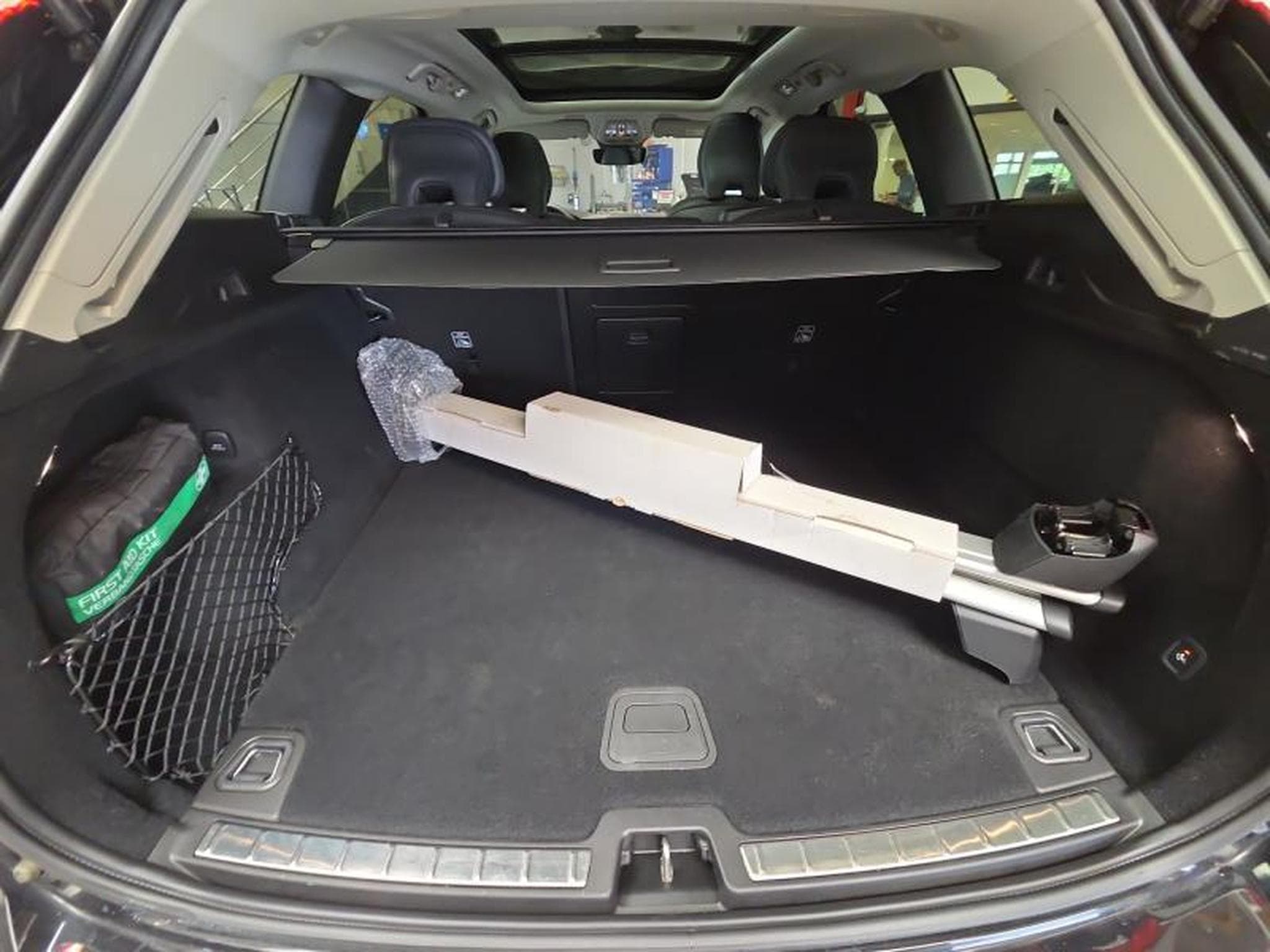 Volvo XC60 B4 Plus Dark / Essence (2024) - Photo 19