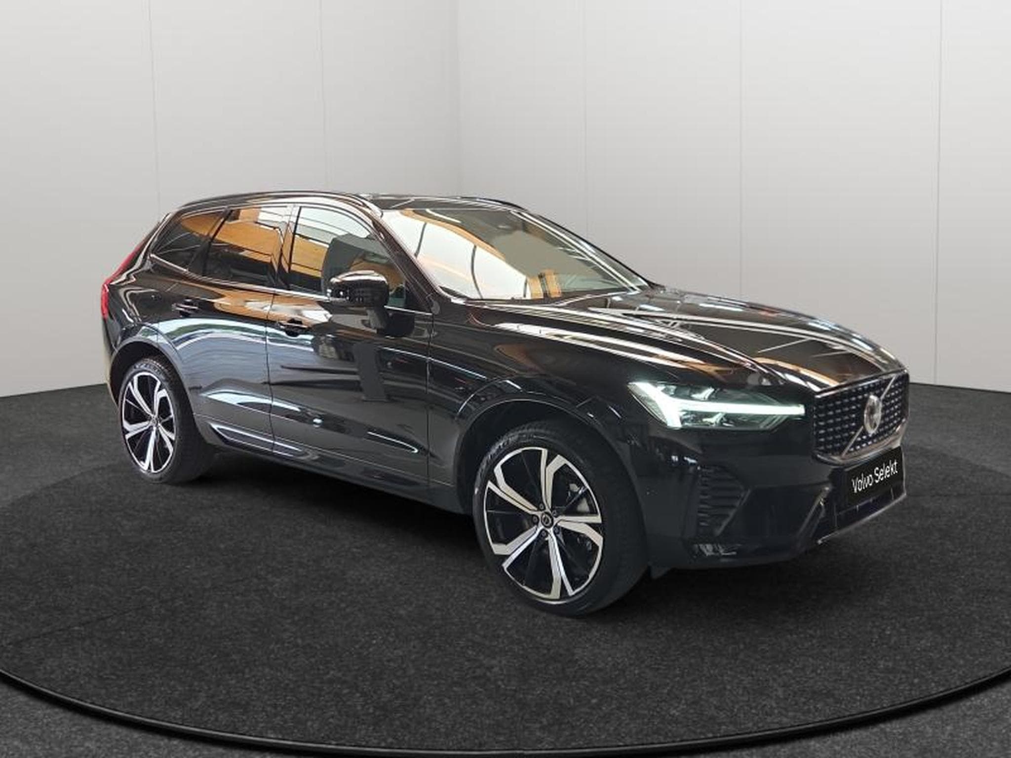 Volvo XC60 B4 Plus Dark / Essence (2024) - Photo 7