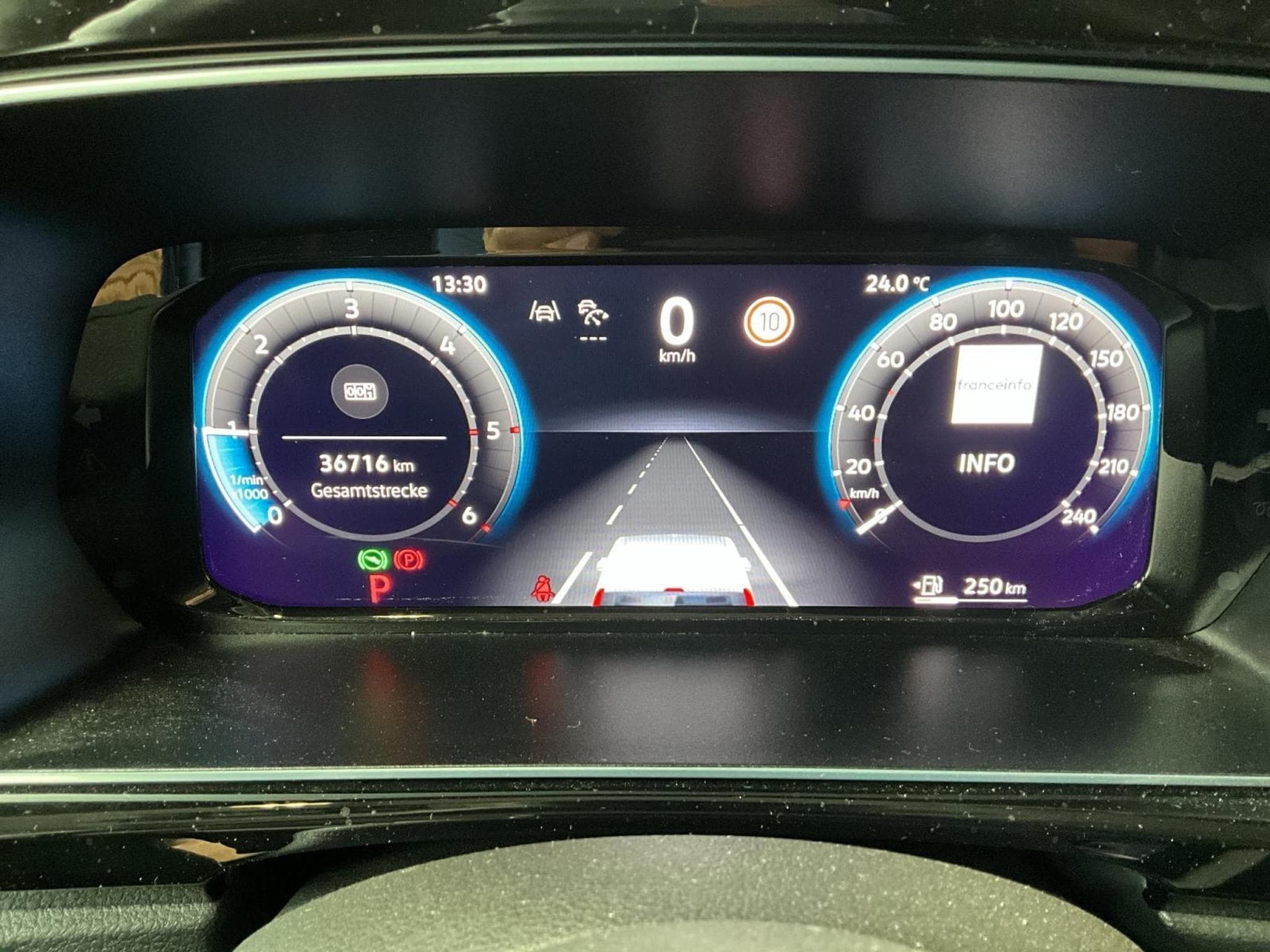 VW Caddy Style+DSG+Navi+LED (2024) - Photo 11
