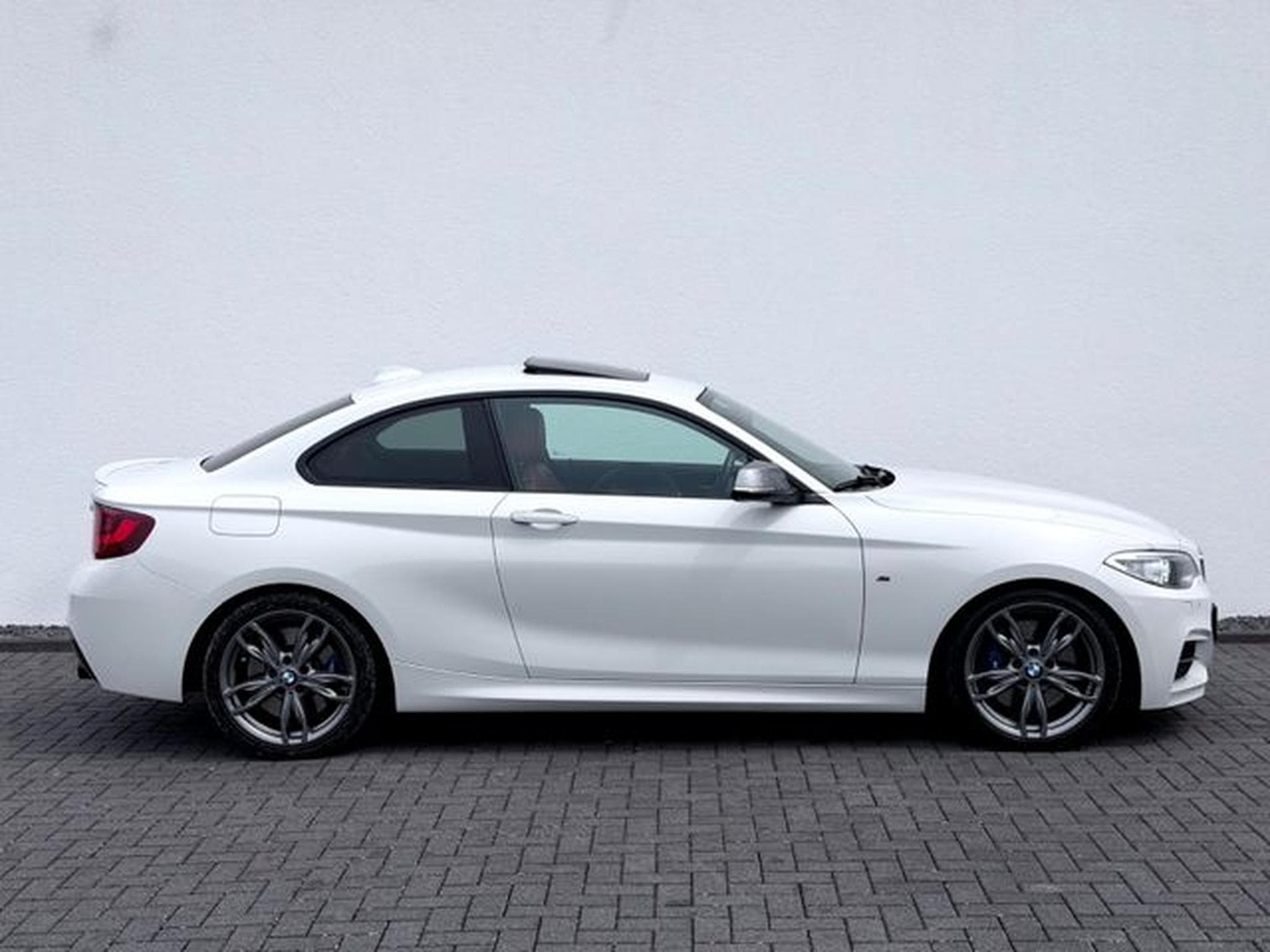 BMW M235 M235 i /NAVI/LED/CAM/H&amp;K/1.HAND/GARANTIE (2014) - Photo 4