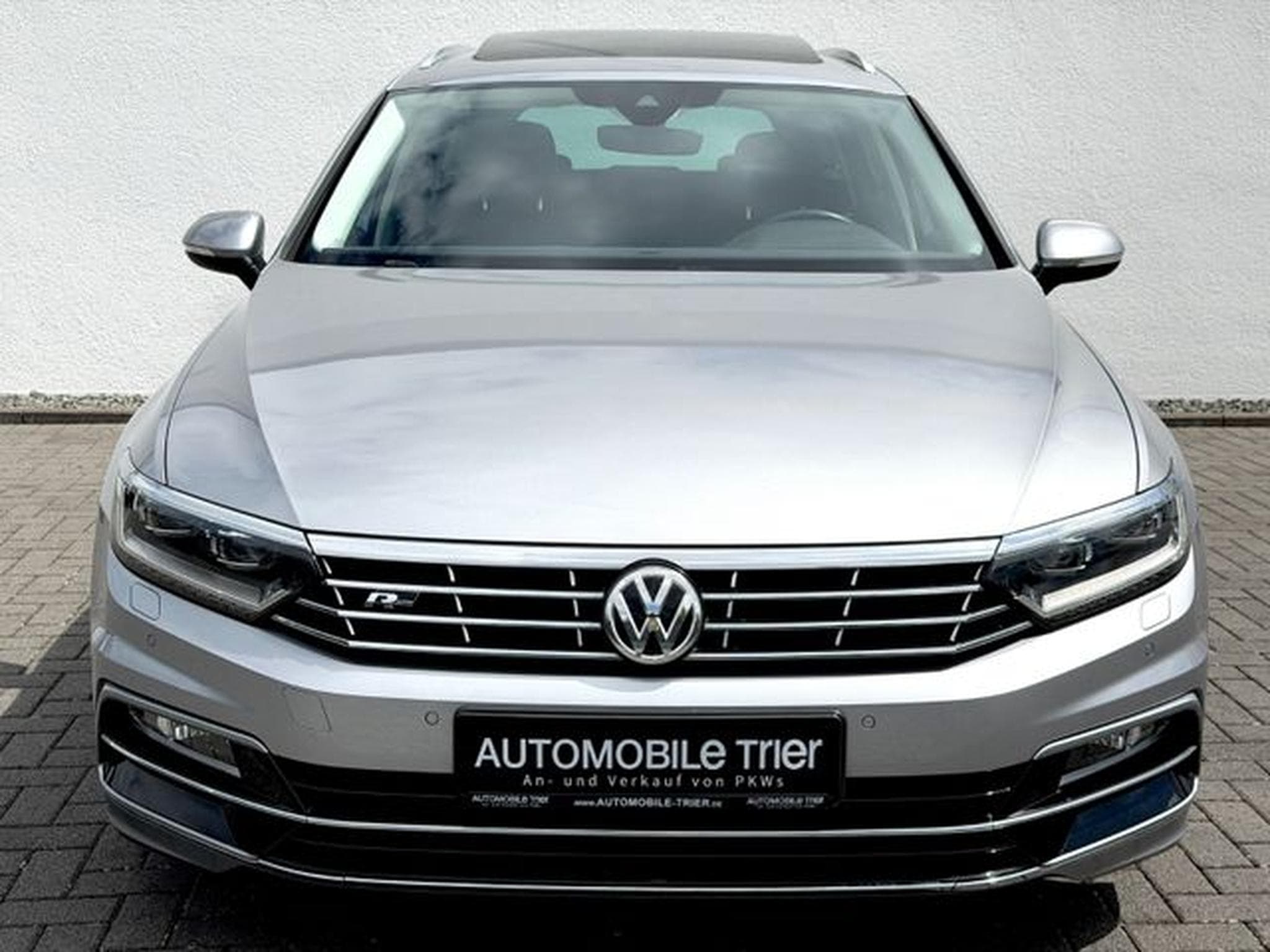 VW Passat Passat Variant R Line 2.0 TDI DSG 4Motion (2019) - Photo 2