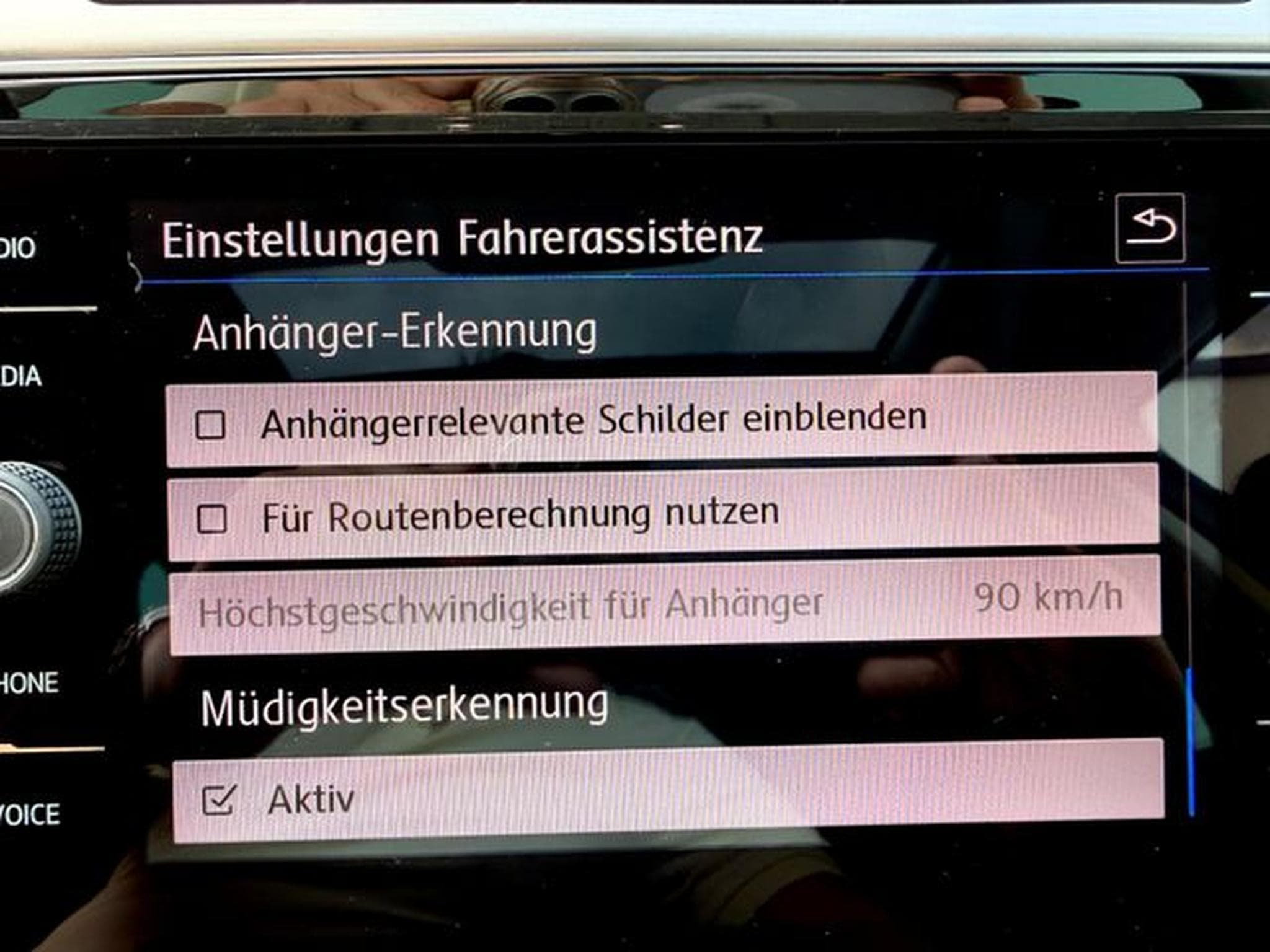VW Passat Passat Variant R Line 2.0 TDI DSG 4Motion (2019) - Photo 22