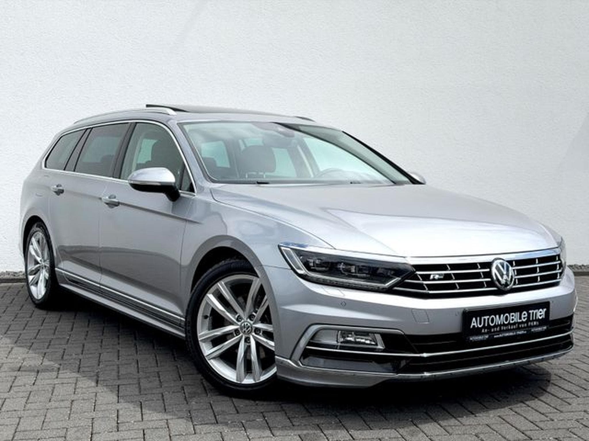 VW Passat Passat Variant R Line 2.0 TDI DSG 4Motion (2019) - Photo 3