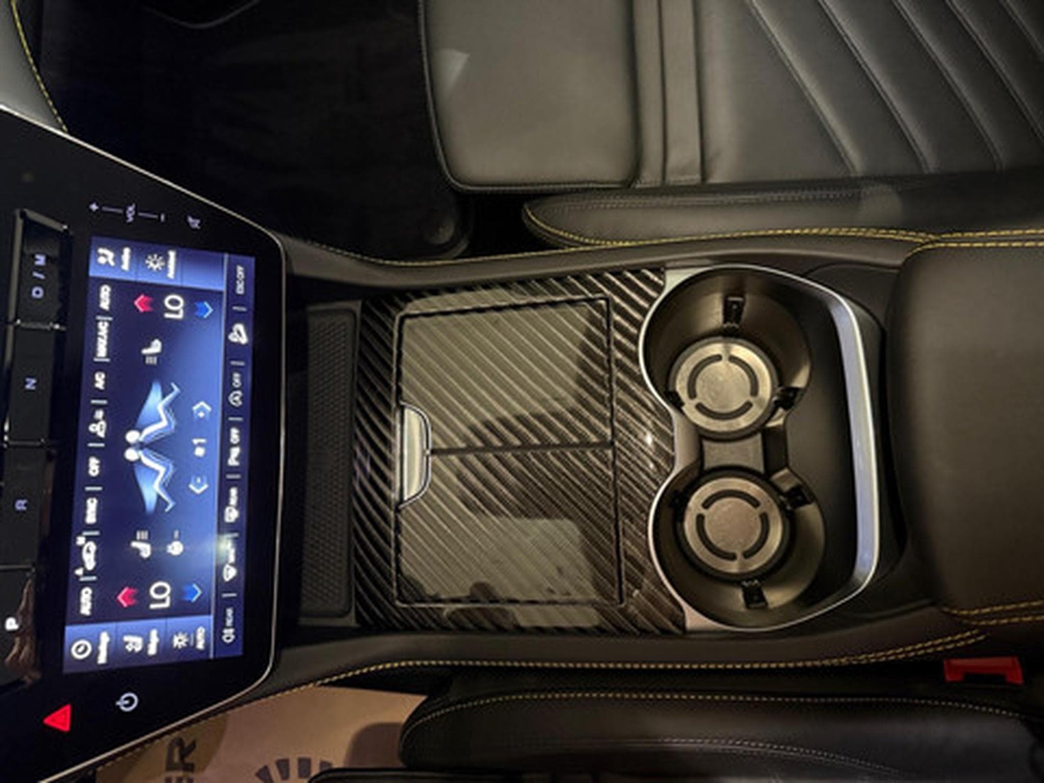 Maserati Grecale 2.0 L4 MHEV Modena 4x4 Aut. (2022) - Photo 10